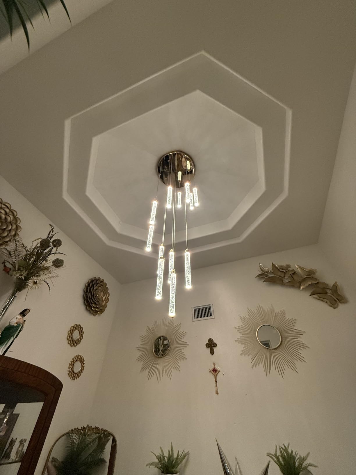 12-Lights High Ceiling Crystal Staircase Chandelier Black, Modern Spiral Raindrop Dimmable LED Bubble Cluster Ceiling Hanging Lighting Fixture for Foyer Living Room Entrance Remote Control customer photo 2