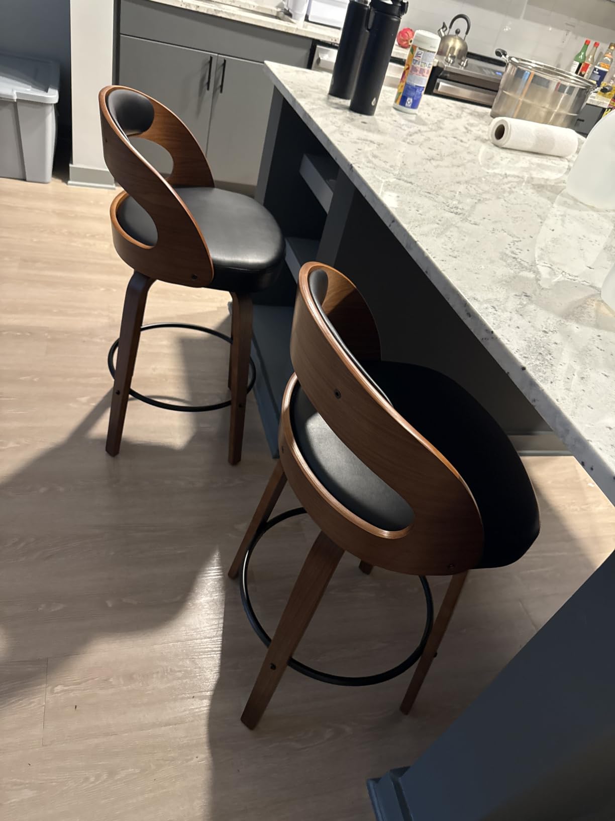 YaFiti Bar Stools Set of 2, 26 Inch Bentwood Counter Height Barstools, Black, Swivel Mid-Century Modern Faux Leather customer photo 2