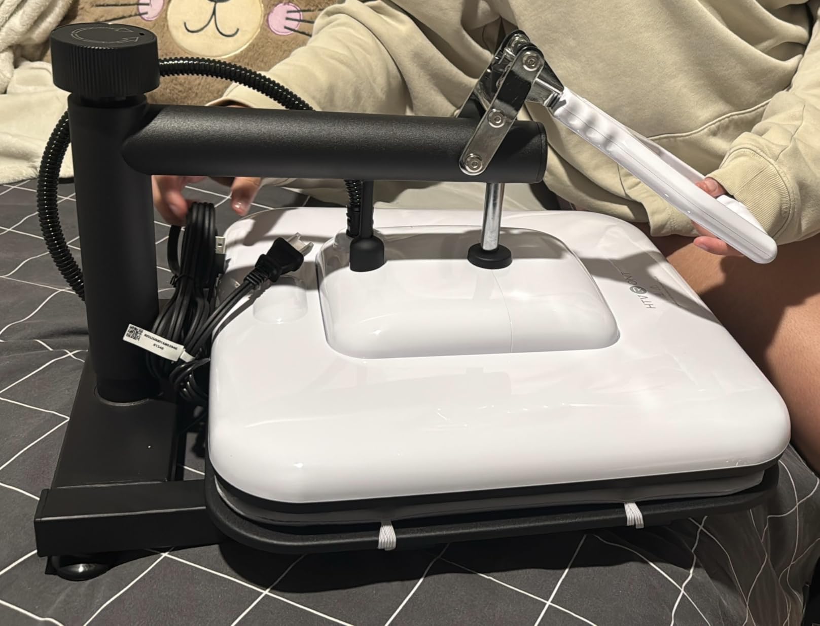HTVRONT Heat Press Machine for T Shirts - 15x15 Swing Away Shirt Press Machine - Professional Heat Press for Sublimation, Vinyl, Heat Transfer Projects, Heats Up Fast & Distribute Heat Evenly (White) customer photo 1