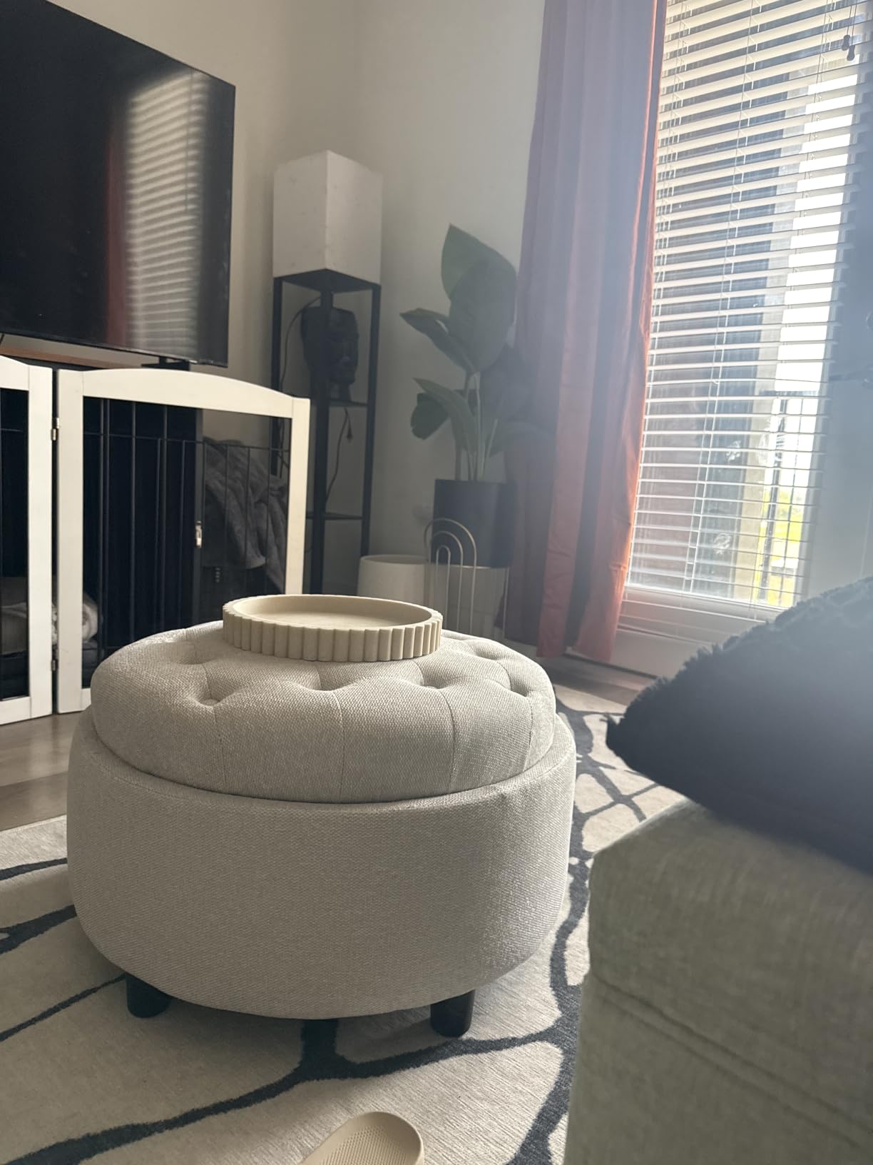 COLAMY Fabric Round Storage Ottoman with Reversible Tray Lid, Multi-Functional Footrest, Hidden Storage, Small Coffee Table for Living Room, Bedroom, Entryway, Beige customer photo 1
