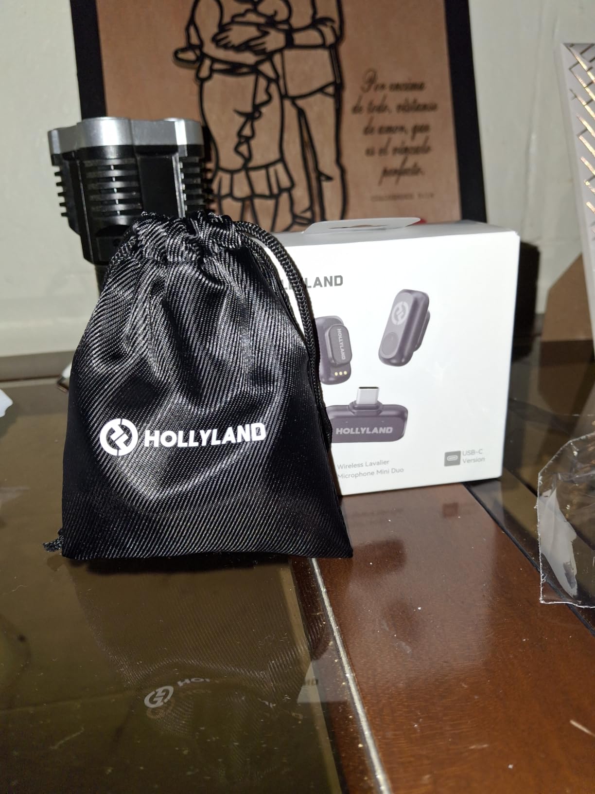 Hollyland Lark A1 Wireless Microphone for iPhone & Android, 48kHz/24-bit Studio Audio, 3-Level Noise Cancellation, 200m Range, Magnetic Mini Mic for Video Recording & Live Streaming (2TX + USB-C RX) customer photo 2
