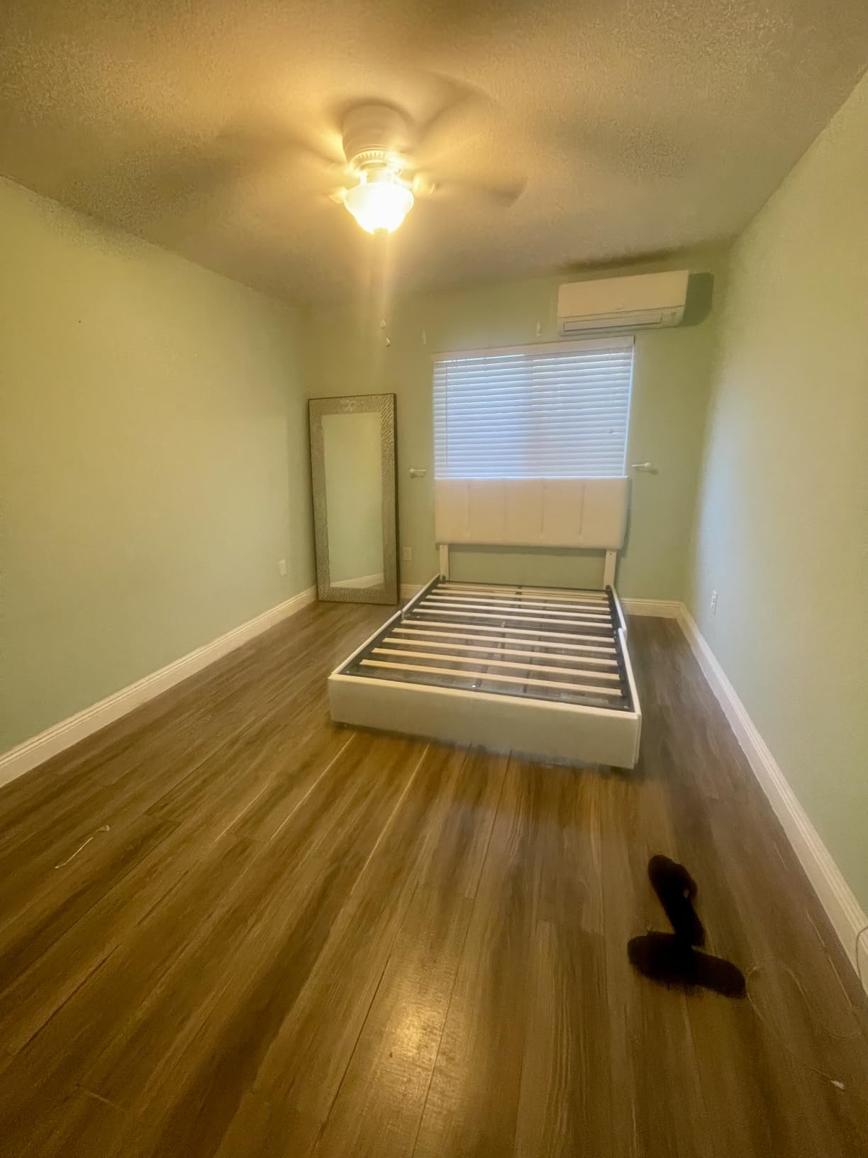 VECELO Queen Size Bed Frame with 4 Storage Drawers, Adjustable Height Headboard, Heavy-Duty Platform Bedframe with Strong Wooden Slats, No Box Spring Needed, Pale Beige customer photo 1