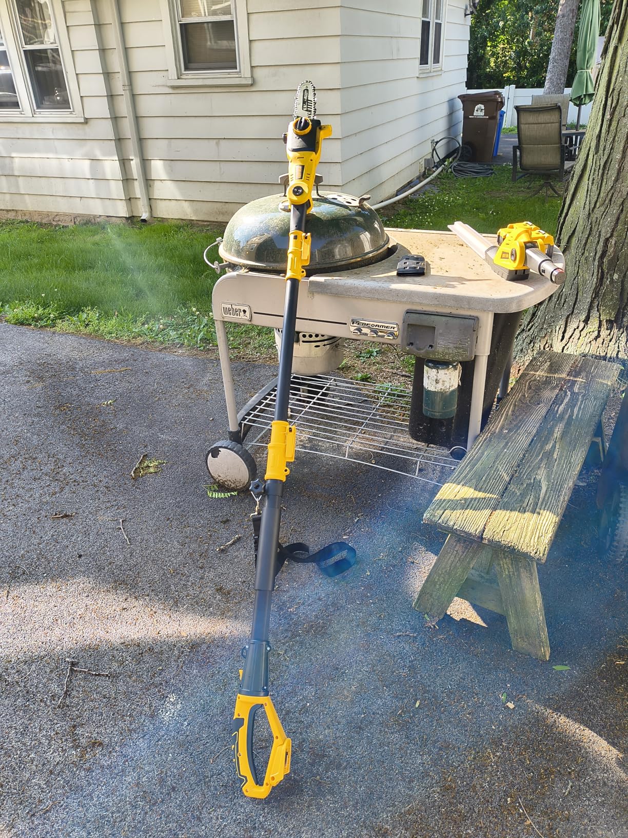 Alloyman 2-in-1 Telescopic Cordless Pole Hedge Trimmer 16'' & Pole Saw 8.6'' | 2x4.0Ah batteries, 180° rotating handle, auto chain oiler, tool-free tensioning customer photo 2