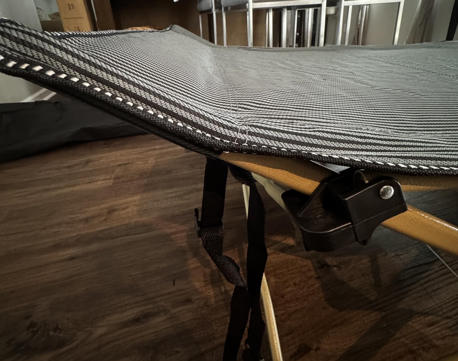 ATORPOK Oversized Camping Cot for Adults, Extra Wide 31.5