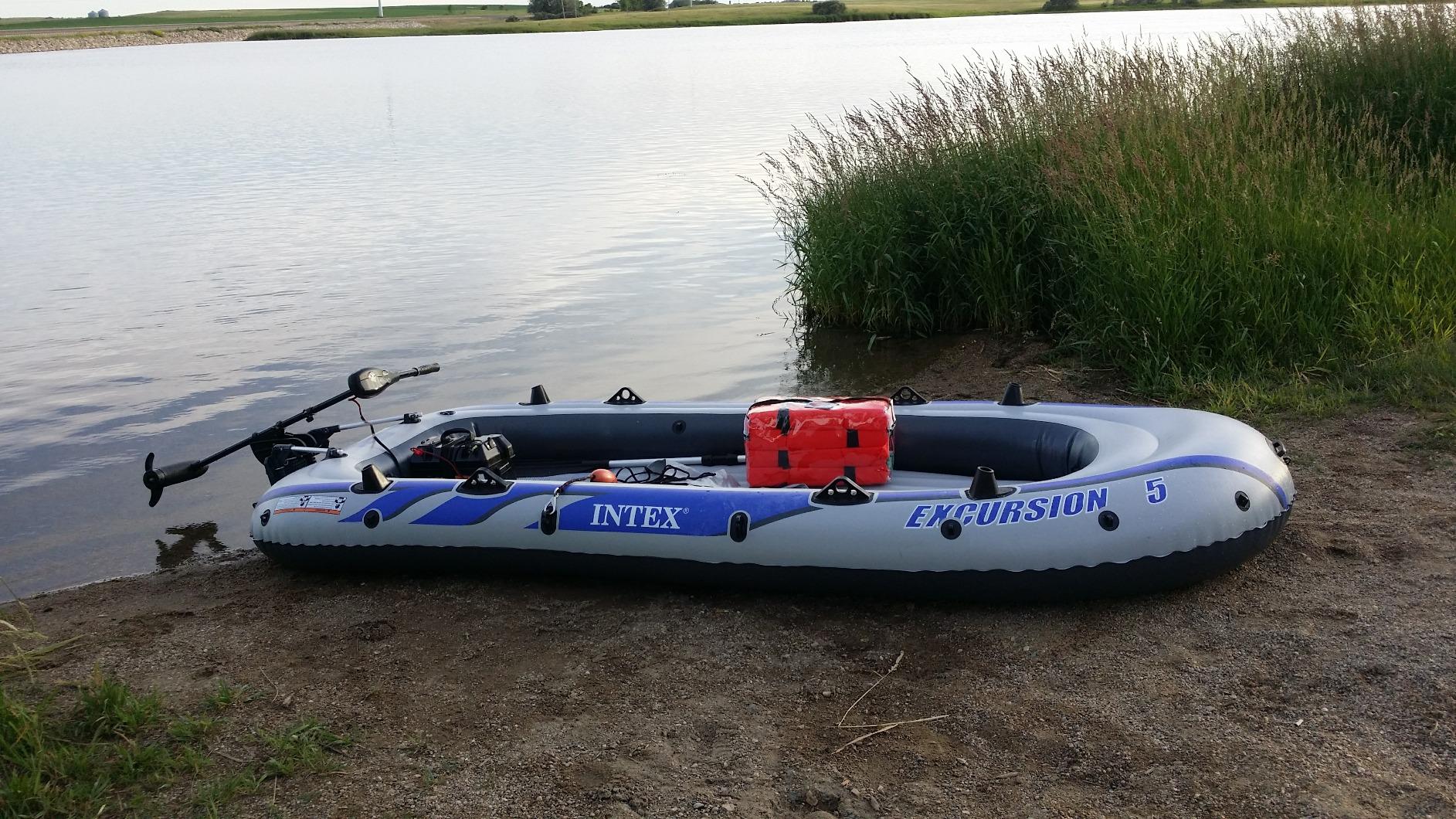 INTEX 66325EP Excursion 5 Inflatable Boat Set: Includes Deluxe 54in Aluminum Oars and High-Output-Pump - Adjustable Seats with Backrest - Fishing Rod Holders - 5-Person - 1320lb Weight Capacity customer photo 2