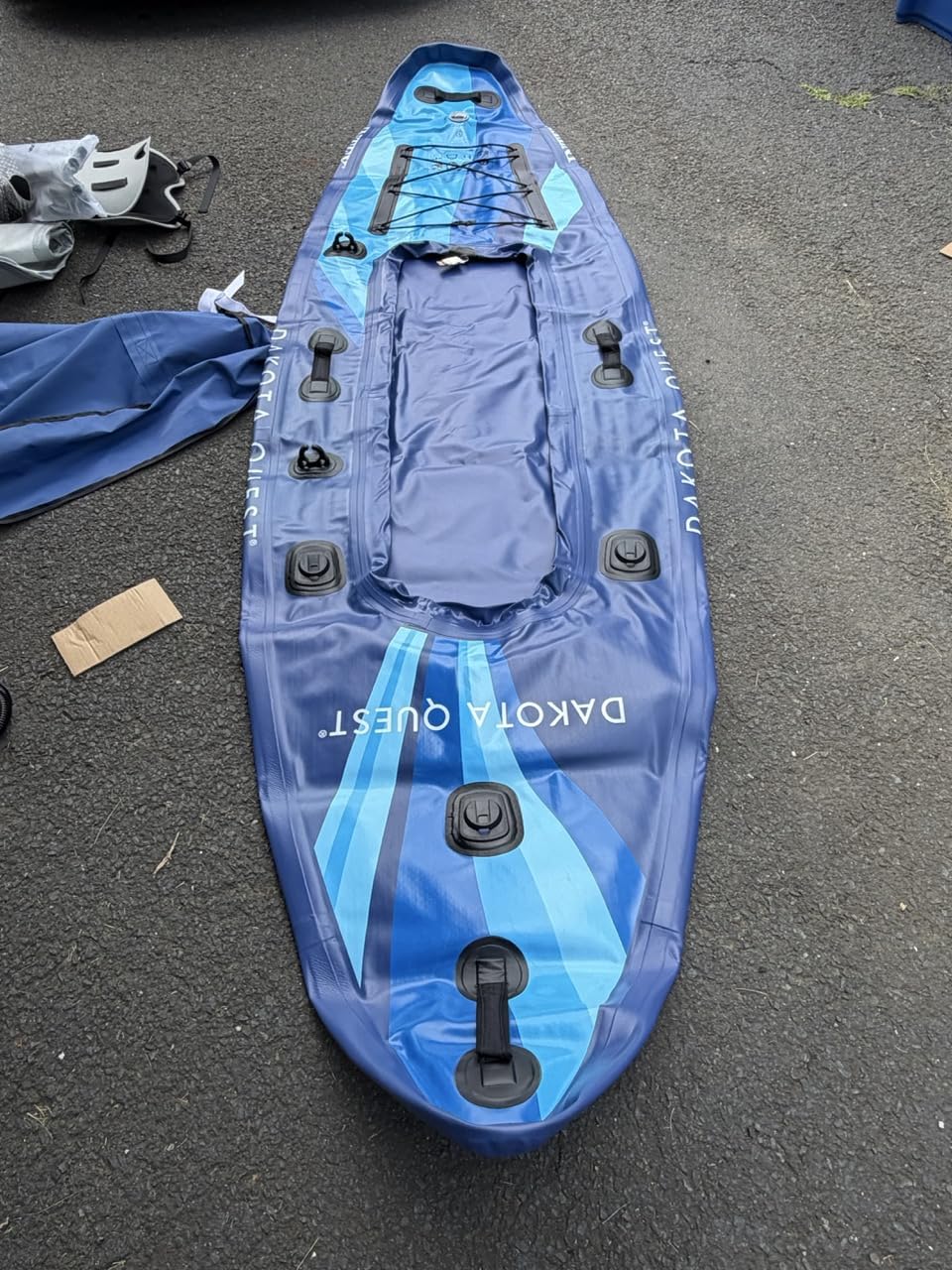 Intex 68245EP 10.5ft Dakota Quest Sit-On-Top Inflatable Kayak, Kayak Folds into Backpack, 352lbs Capacity, Hand Air Pump, Paddle, Phone/Action Camera Holder Included customer photo 2