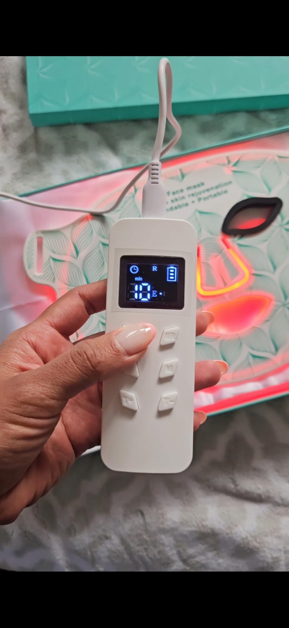 Red Light Therapy for Face, 8 Colors LED Face Mask with 850nm Near Infrared, 3000 mAh Rechargeable Portable Red Light Therapy Mask Skin Care Device for Anti-Aging & Wrinkles, Home & Travel Use customer photo 2