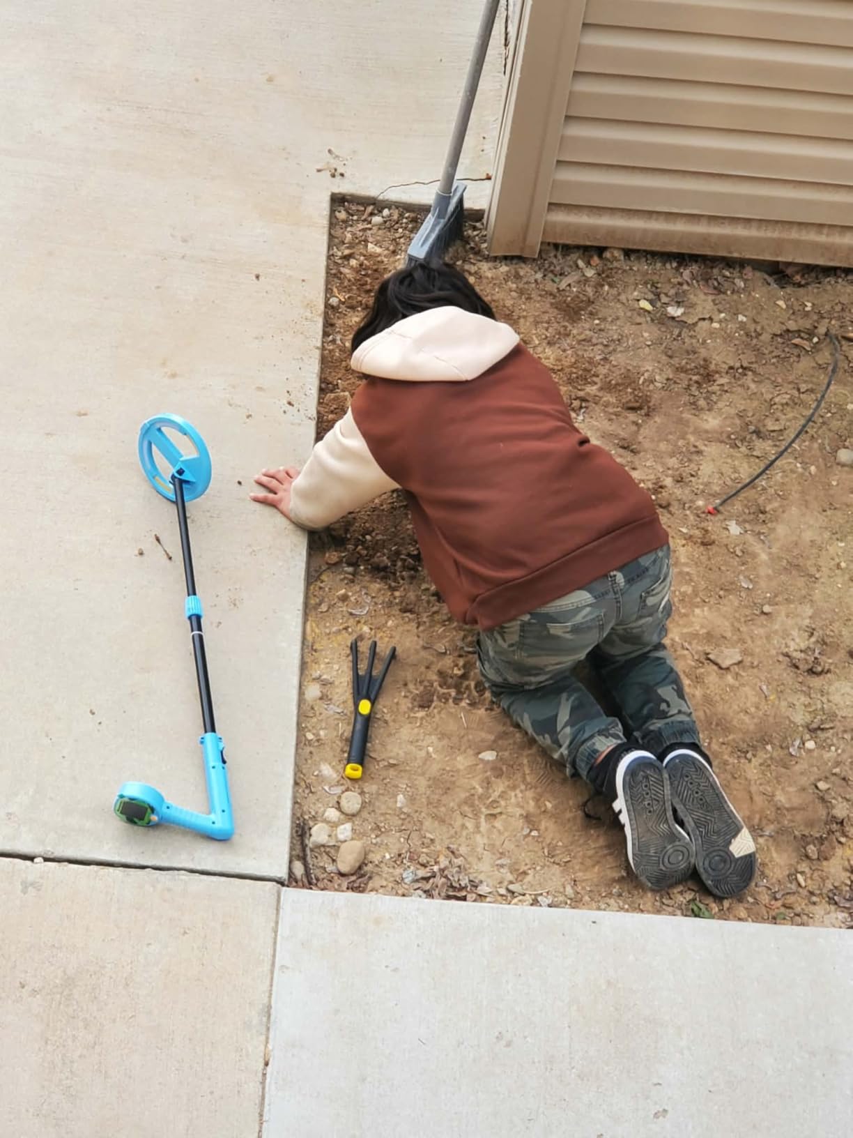 Metal Detector for Kids, Intuitive Color LCD Display, 6.7