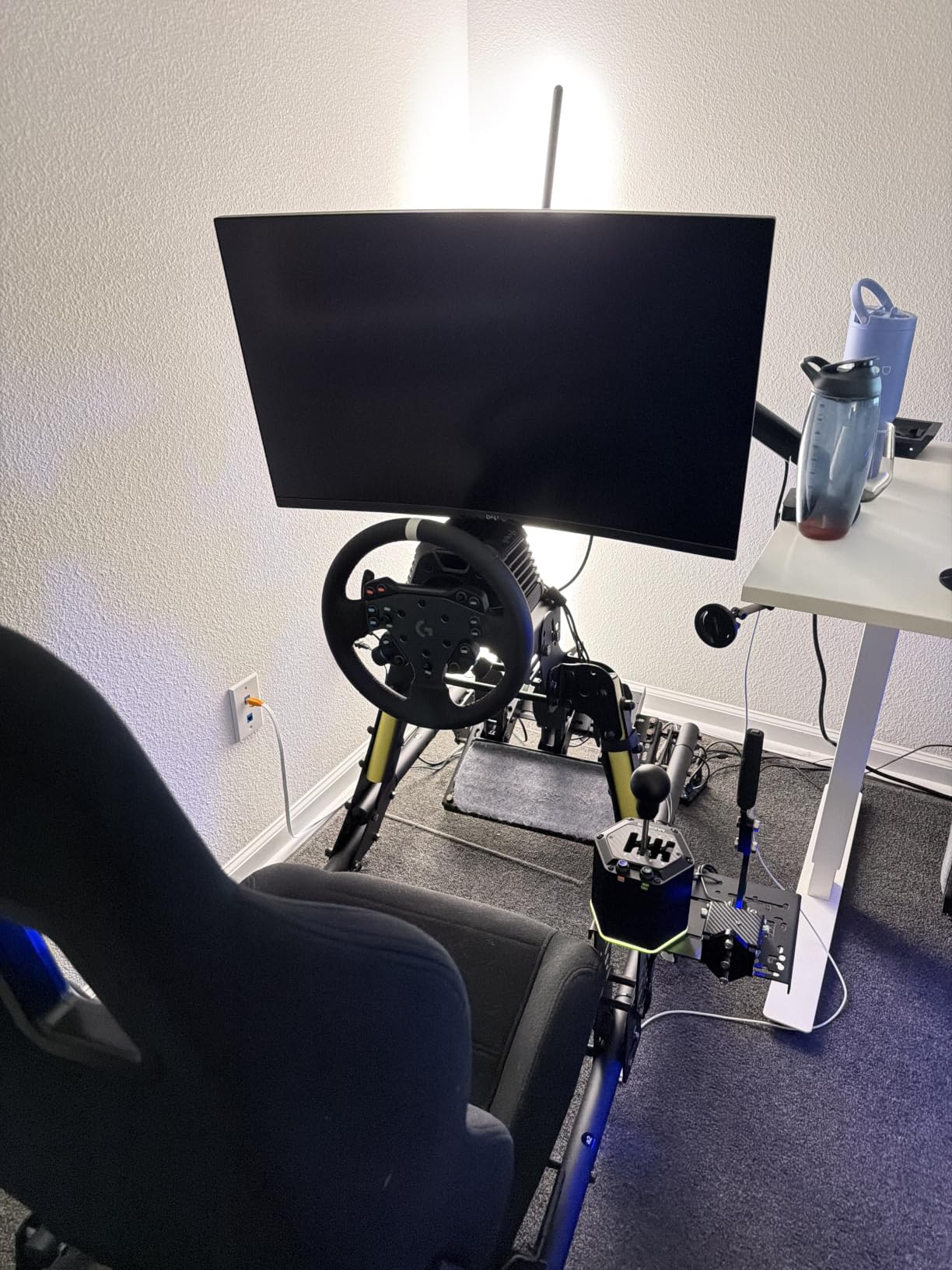 Fanatec Sim Racing CSL Cockpit V1.5 - Strong and Lightweight, Steel-Reinforced Aluminum Frame, Universal Wheelbase Mounting Bracket, GT Driving Position, Easy Assembly - Black customer photo 2