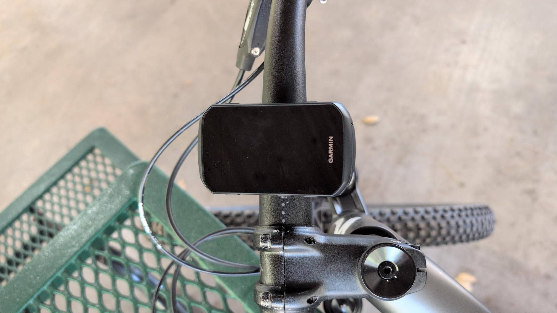 Garmin Edge 550, Compact GPS Cycling Computer | Vivid Color Display, Button Controls, Advanced Training & Performance Insights customer photo 1