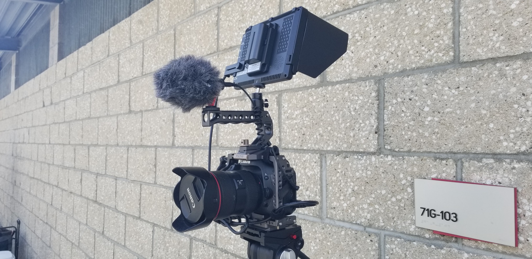 NEEWER F100 7