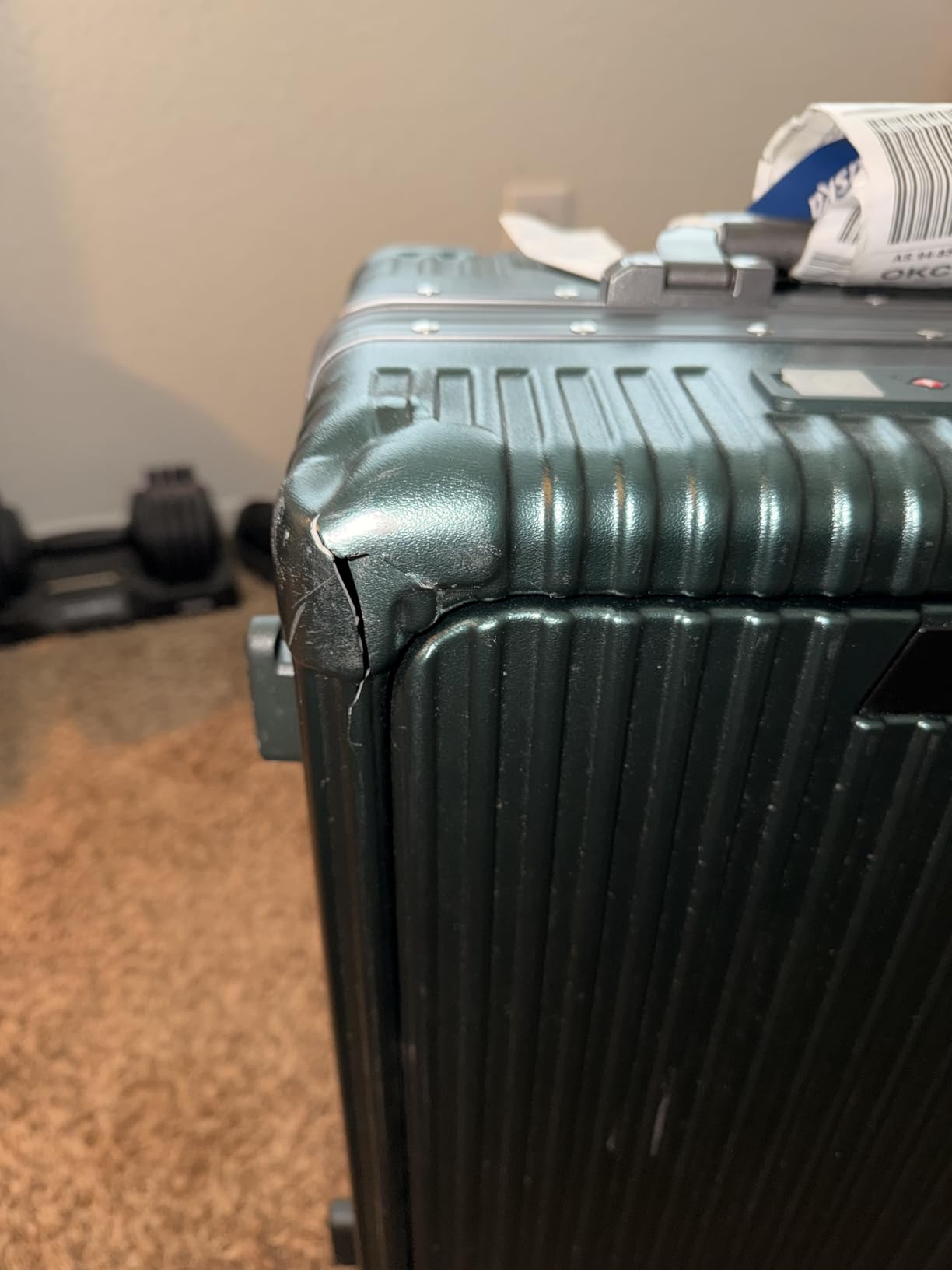 Nobl Travel Carry on Luggage, Zipperless Aluminum Frame, TSA Locks | PC Hard Shell Suitcase, Airline Approved, 360° Spinner Wheels, USB Charging Port, Cup & Phone Holder, 22.5x15x9.5 customer photo 2