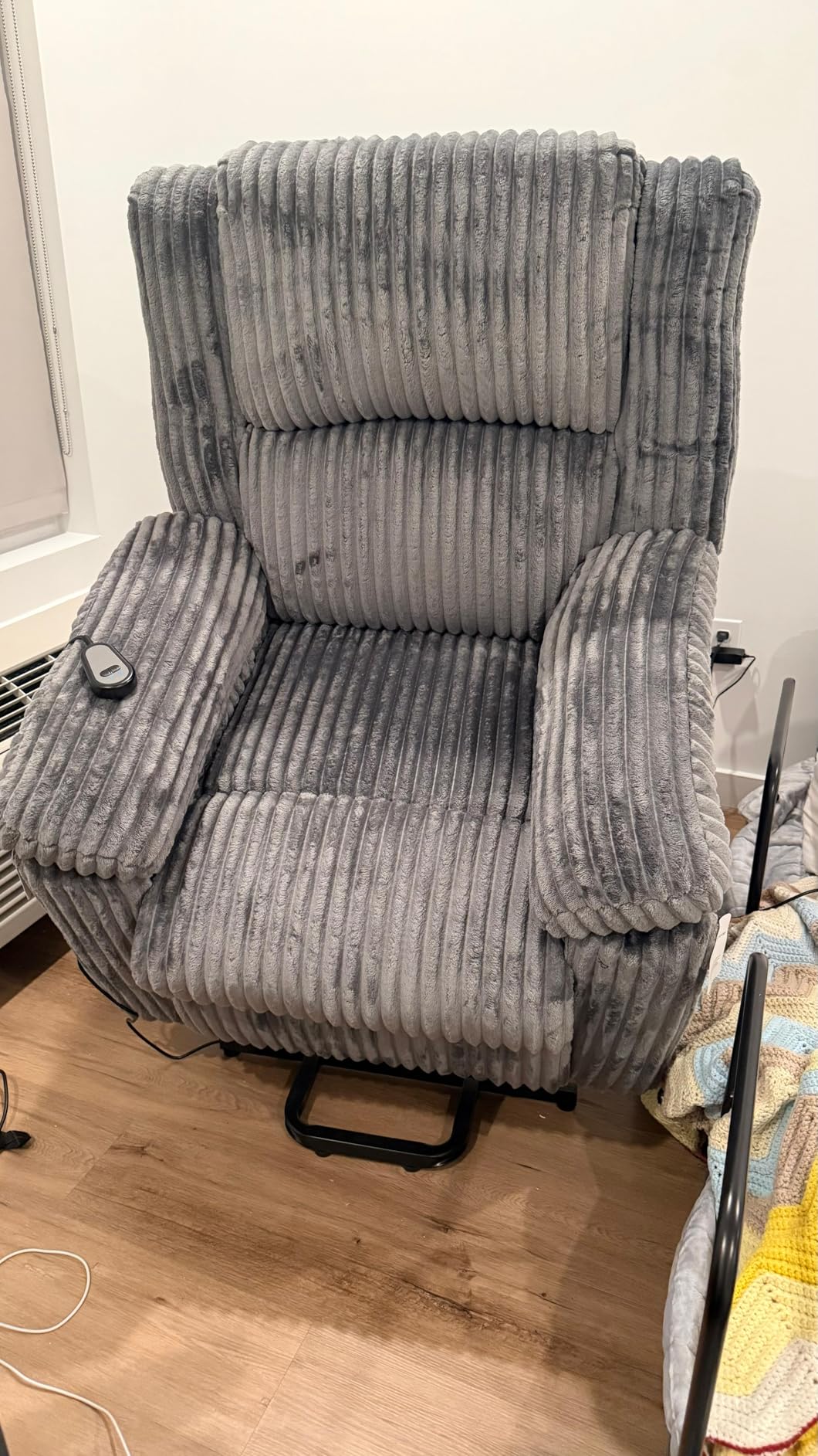 GarveeHome Power Lift Recliner Chair - Heat and Massage, Electric Lift Plush Recliner with Soft Padded Seat, Back Support & Armrests, Designed for the Elderly and People with Mobility impaired customer photo 1