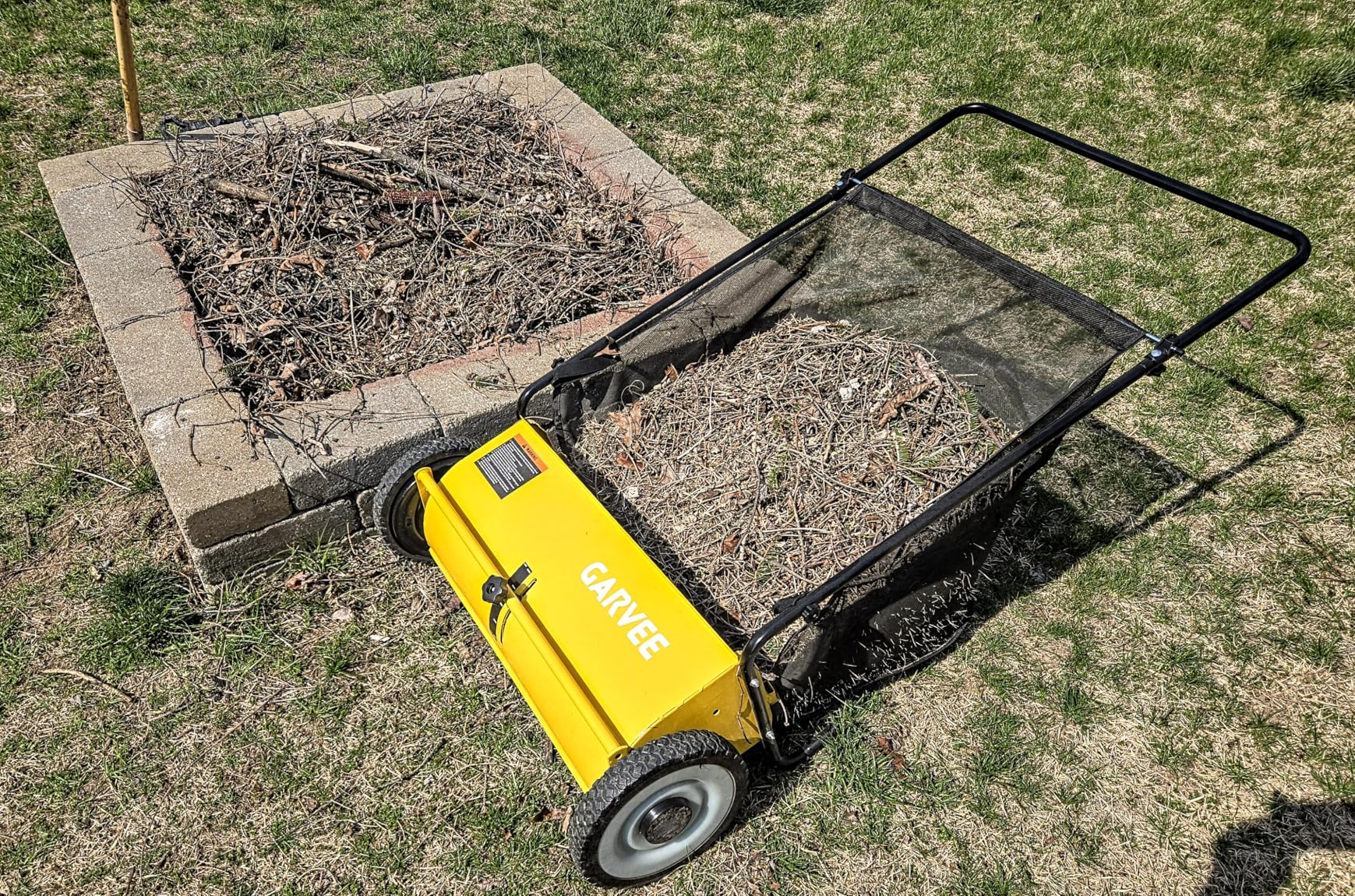 GarveeLife 26 Inch Extra-Wide 4-Brush Push Lawn Sweeper customer photo 1