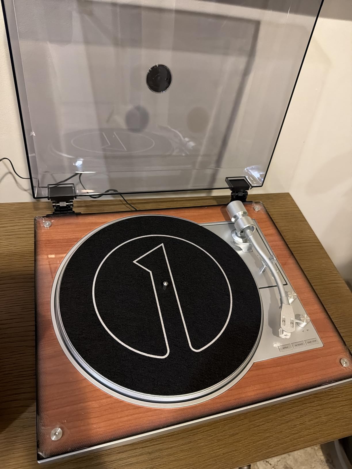 1 BY ONE Fully Automatic Belt-Drive Turntable, Wireless Vinyl Record Player customer photo 2