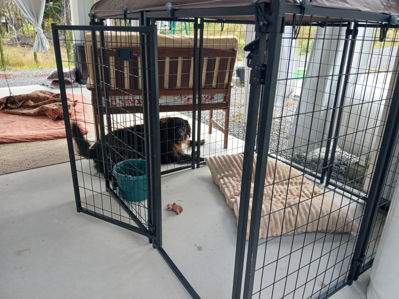 PawHut 4.7' x 4.7' x 5.1' Outdoor Dog Kennel, Welded Wire Dog Kennel Outside Run with Waterproof & UV Resistant Cover, for S&M Breeds, Chickens, Ducks, Silver customer photo 2