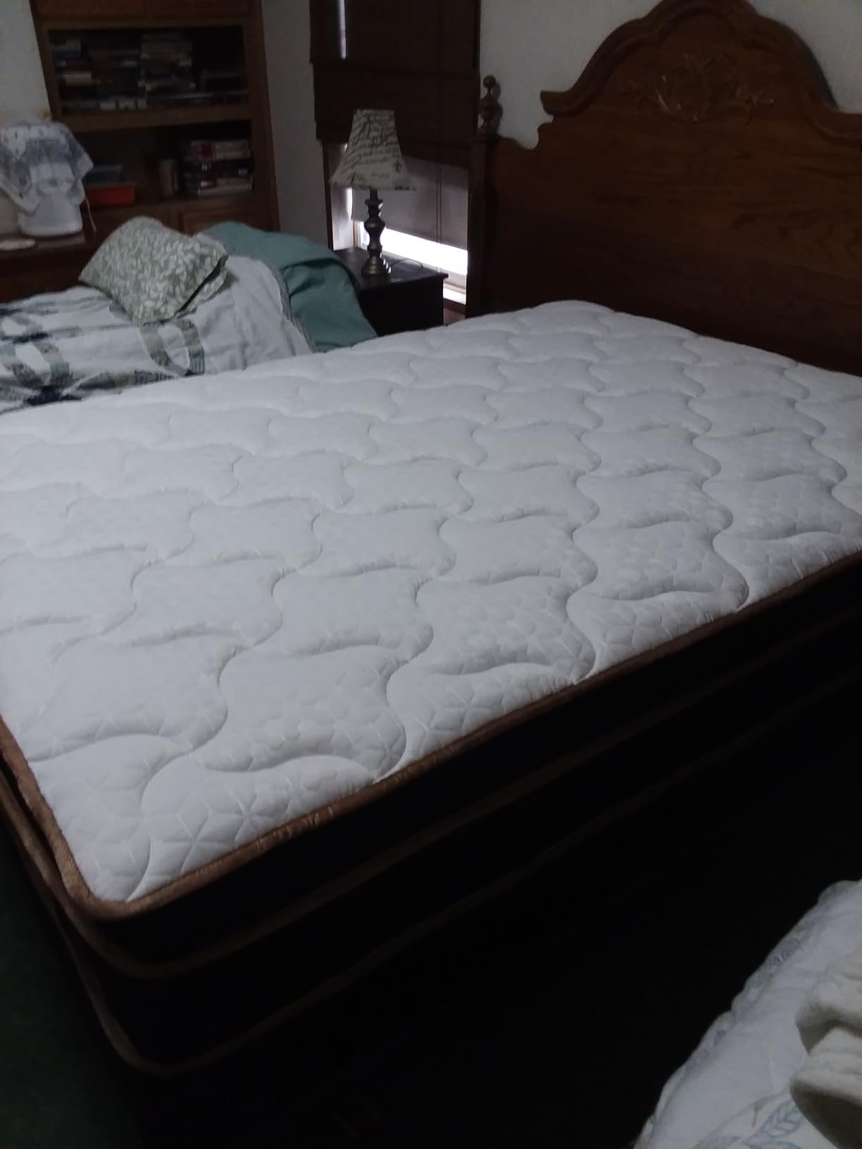 Queen Mattress 14 Inch, Cooling Hybrid Bed in a Box, Individual Pocket Springs, Motion Isolation, Targeted Hip/Shoulder/Lumbar Support, Fiberglass-Free, Ergonomic Zones, 365-Night Trial, CertiPUR-US customer photo 2