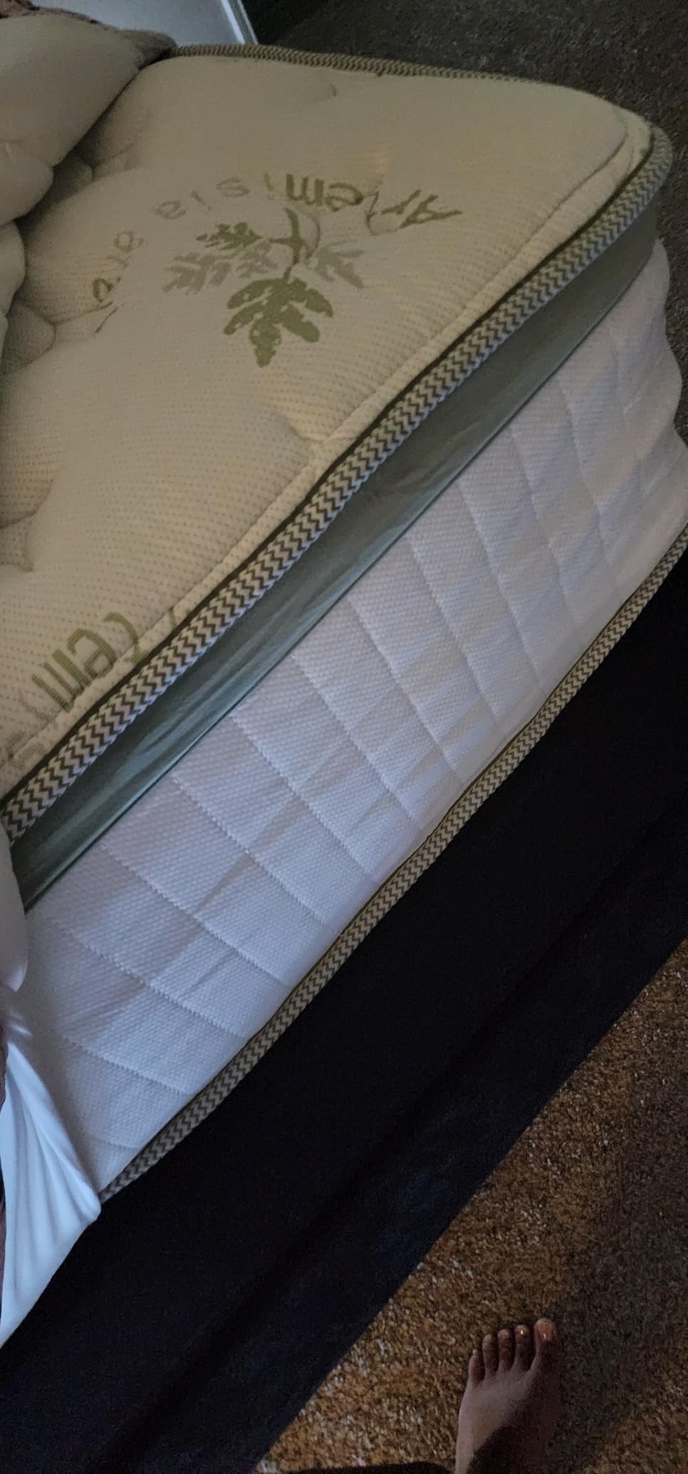 King Size Mattress, 12 Inch King Mattress in a Box, Cooling Gel Memory Foam Hybrid Mattress with Pocketed Coils, Medium Firm Feel, CertiPUR-US Certified, Pressure Relief, Motion Isolation customer photo 2