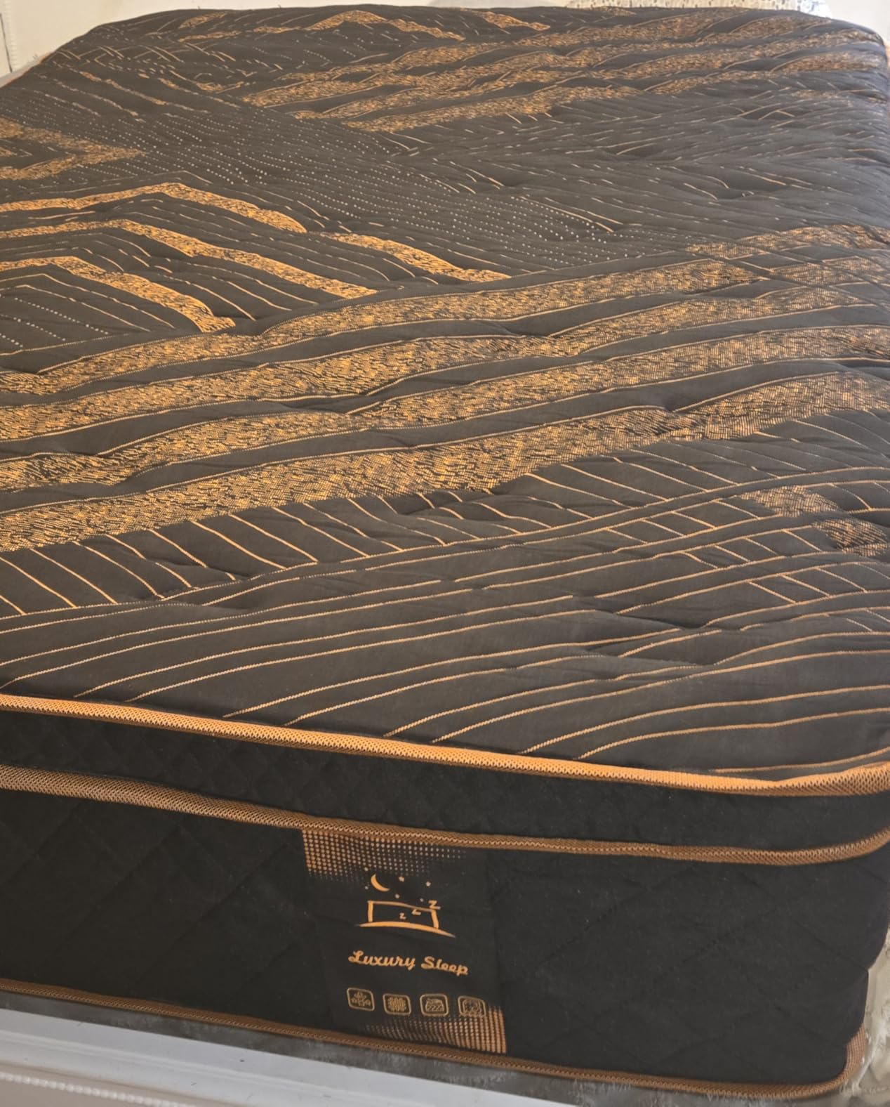 Queen Hybrid Mattress 12 Inch, Medium Firm Gel Memory Foam & Pocket Springs - Motion Isolation & Pressure Relief for Back & Side Sleepers customer photo 1