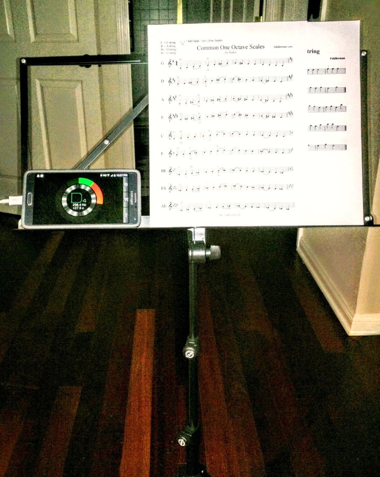 K&M - Konig & Meyer 10065 Heavy Duty Music Stand - Large Deep Desk customer photo 1