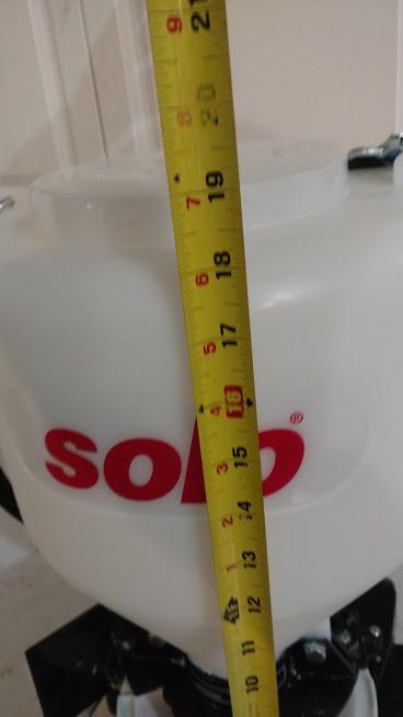 SOLO Inc 421 20-Pound Capacity Portable Chest-Mount Spreader customer photo 1