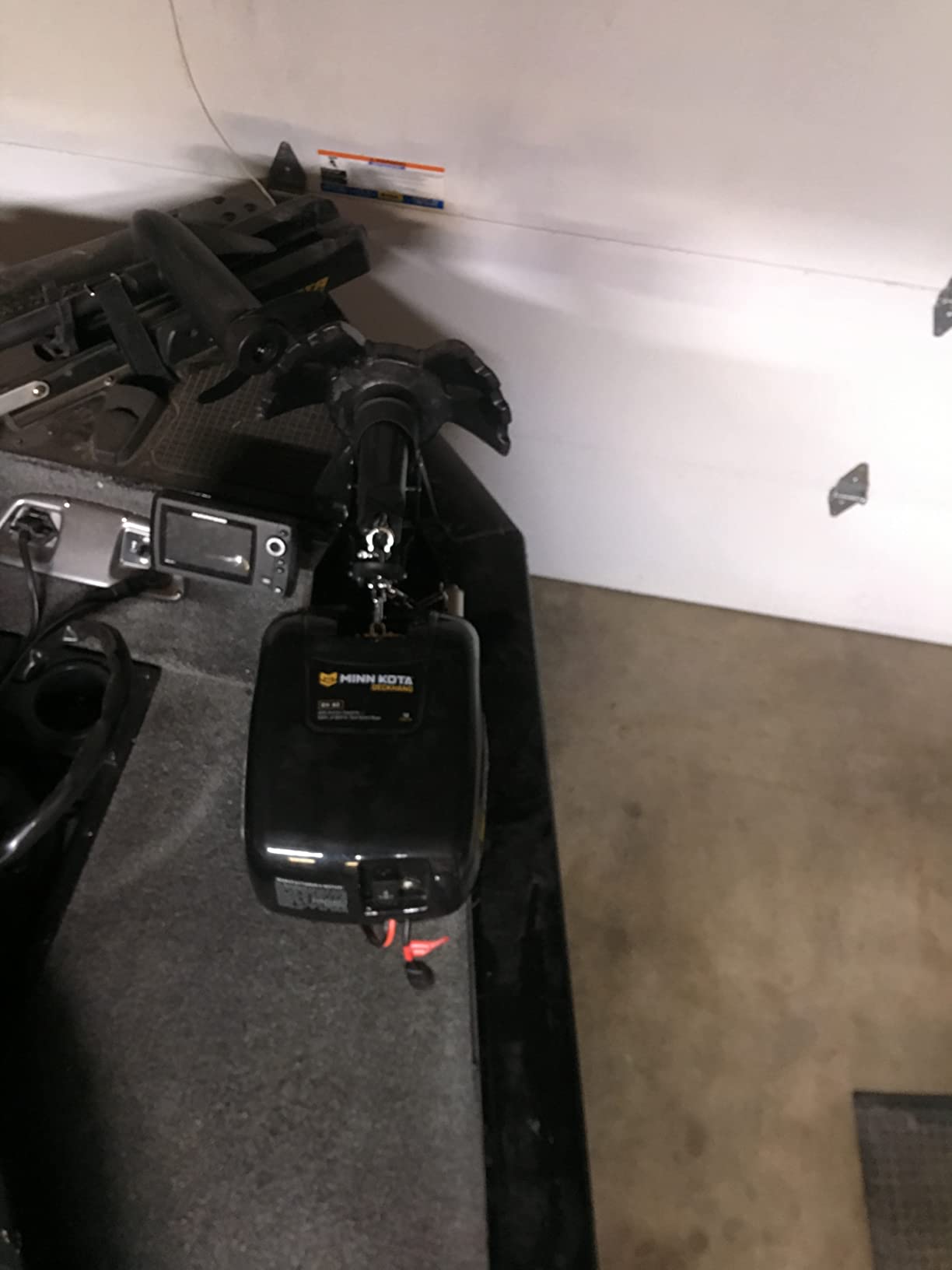 Minn Kota Deckhand Electric Anchor Winch - DH-40 customer photo 2