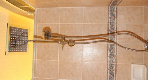 Delta Faucet 7-Spray Touch-Clean Hand Held Shower Head with Hose, Chrome 75700 customer photo 1