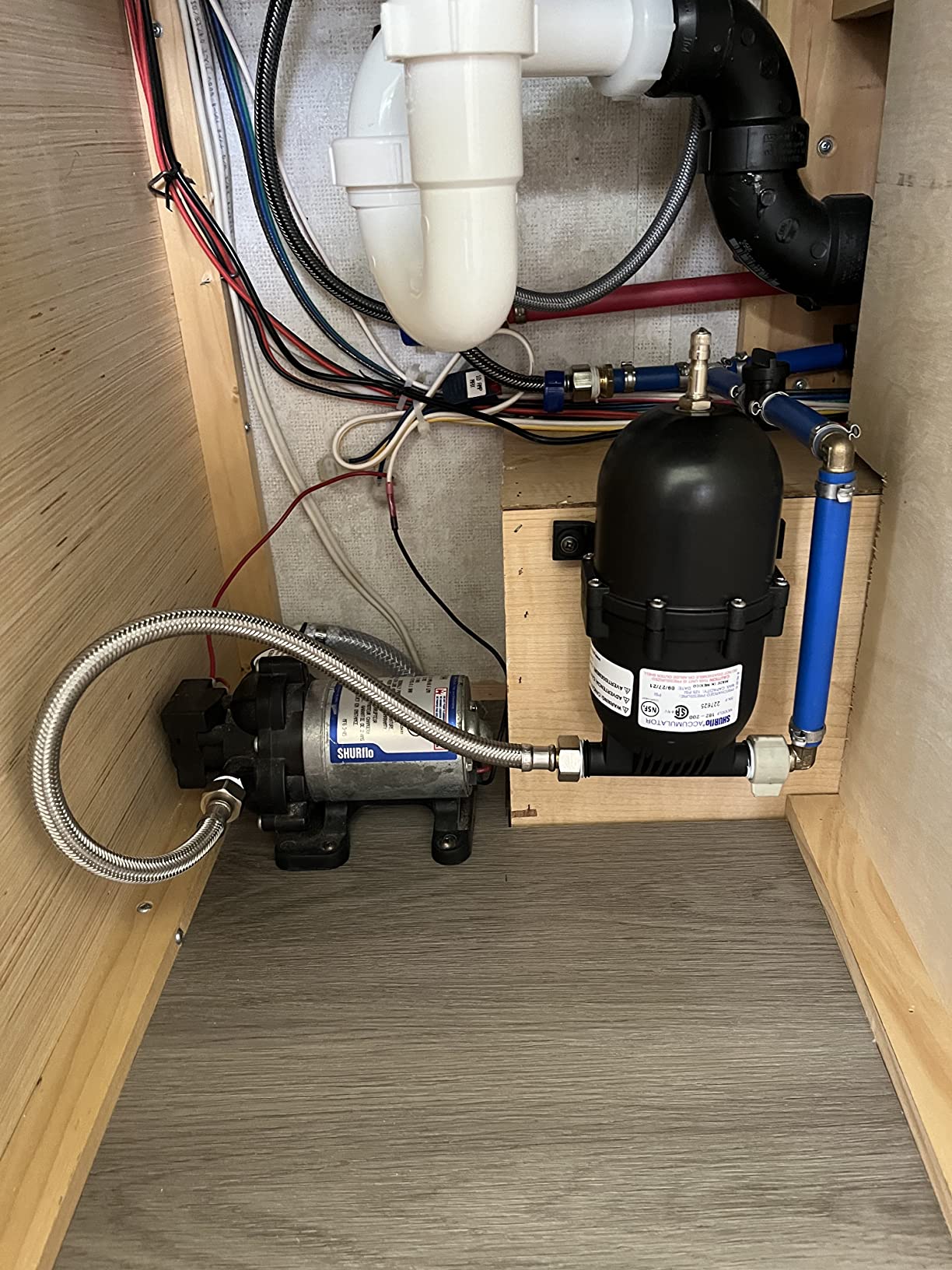 PENTAIR SHURFLO 182-200 Pre-Pressurized Accumulator Tank, 125 PSI, 24 oz | Pre-Charged Diaphragm Tank Reduces Pump Cycling, Water Pulsation, Pressure Spikes, Noise and Battery Consumption customer photo 2