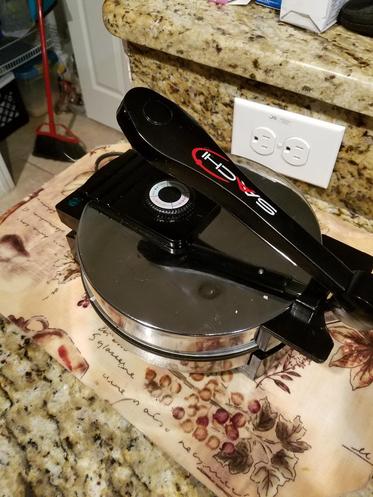 Saachi SA1650 Electric Non-Stick Roti Chapati Flat Bread Wraps/Tortilla Maker with Temperature Control customer photo 2
