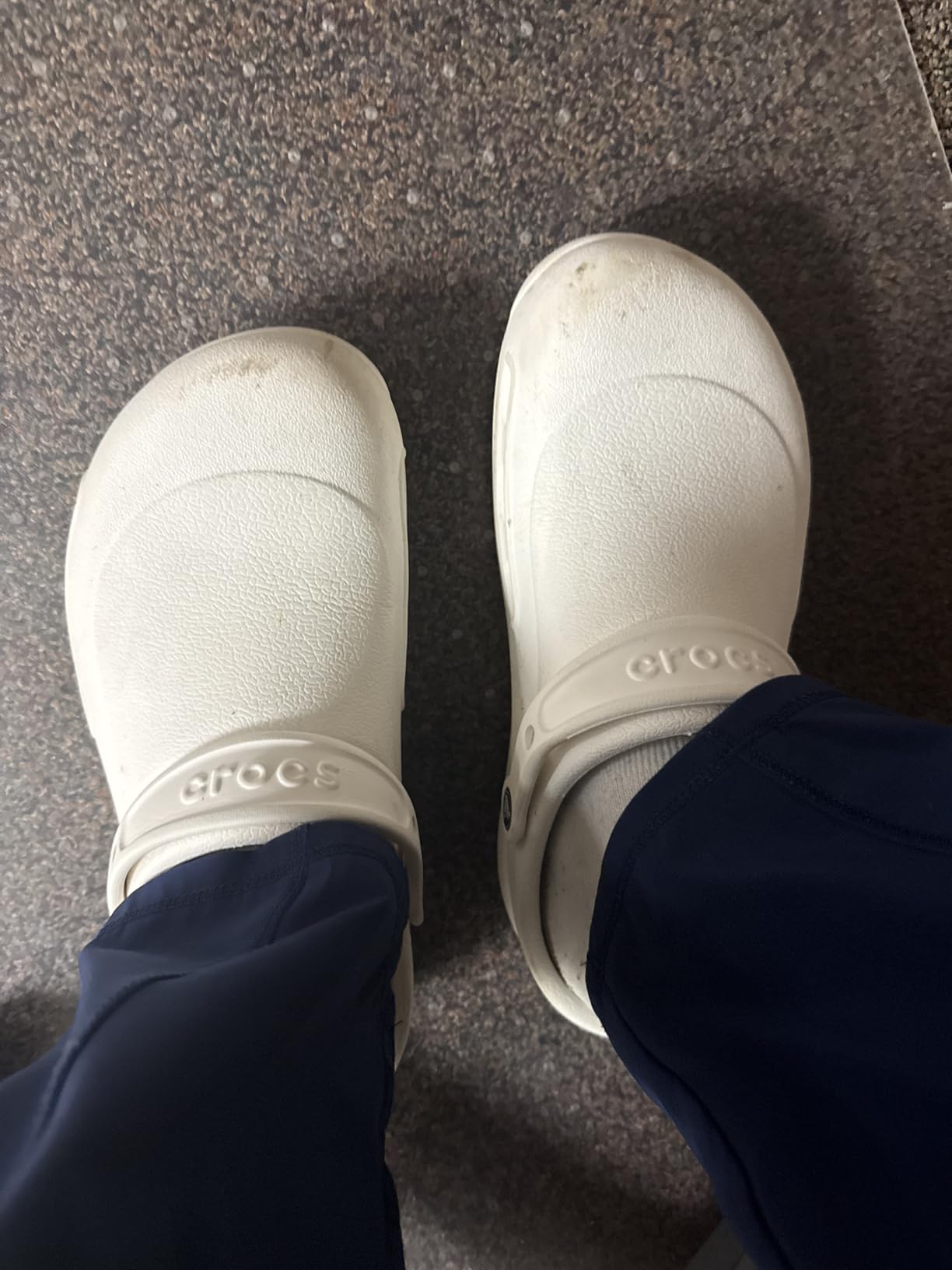 Crocs Unisex-Adult Bistro Work Clogs, Enclosed Toe, Slip Resistant Shoes customer photo 1