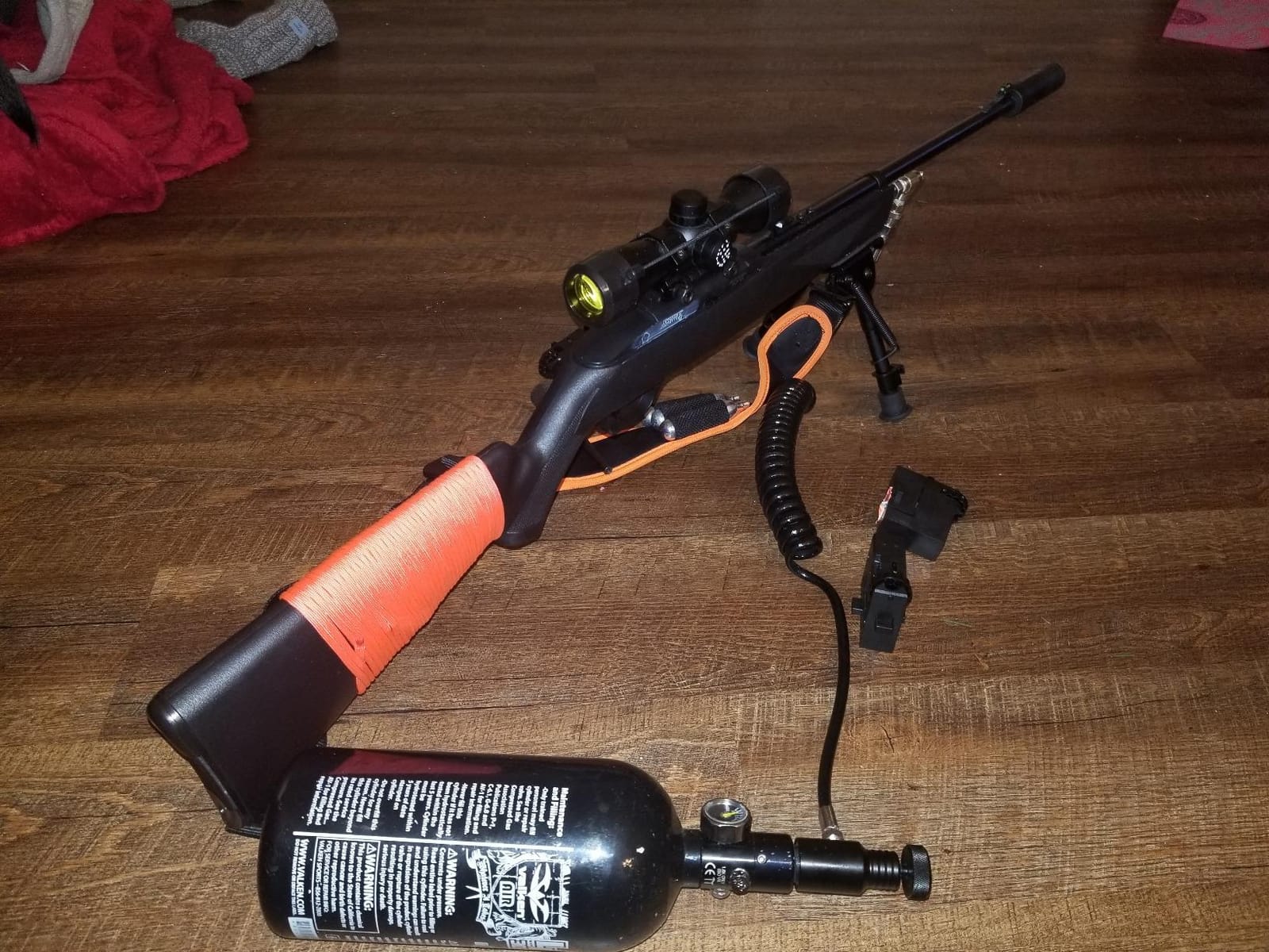 Crosman 1077 RepeatAir Semi-Automatic CO2-Powered .177-Caliber Pellet Air Gun customer photo 2