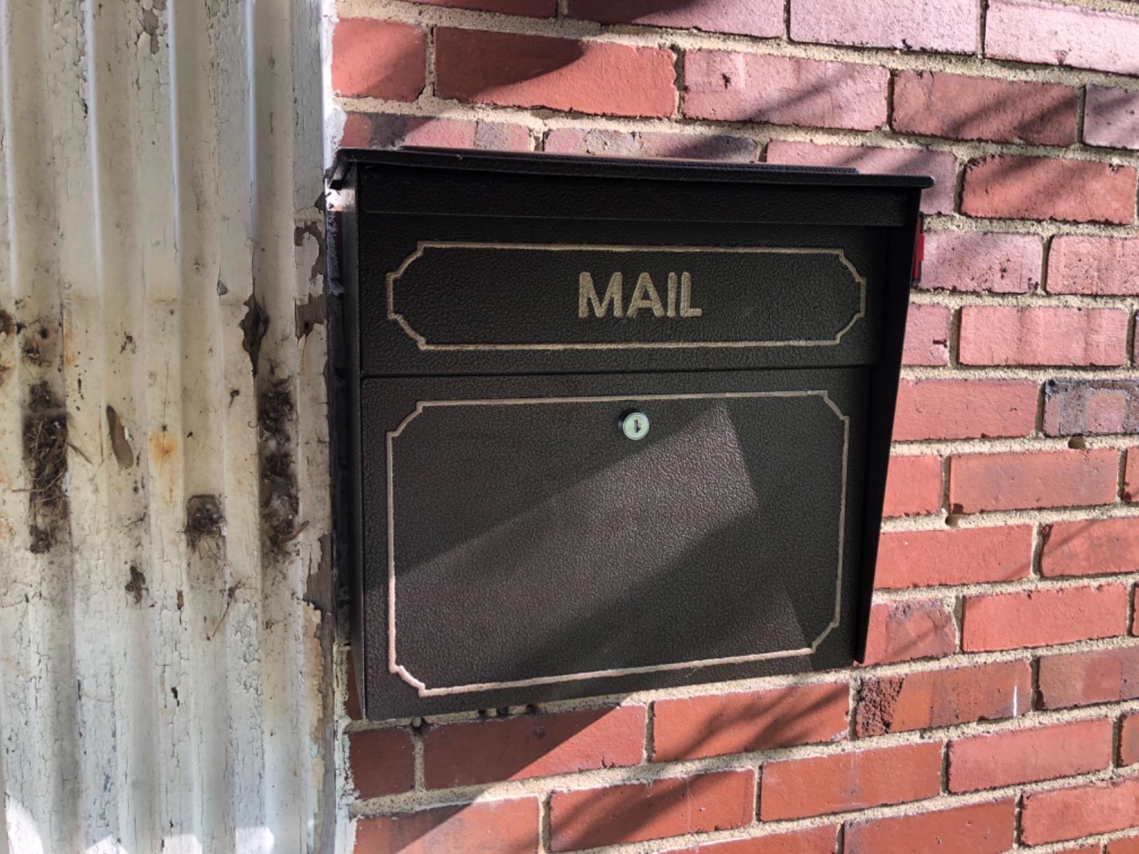 Mail Boss 7174 Townhouse, Bronze Wall Mount Decorative Locking Security Mailbox For Home, Medium customer photo 1