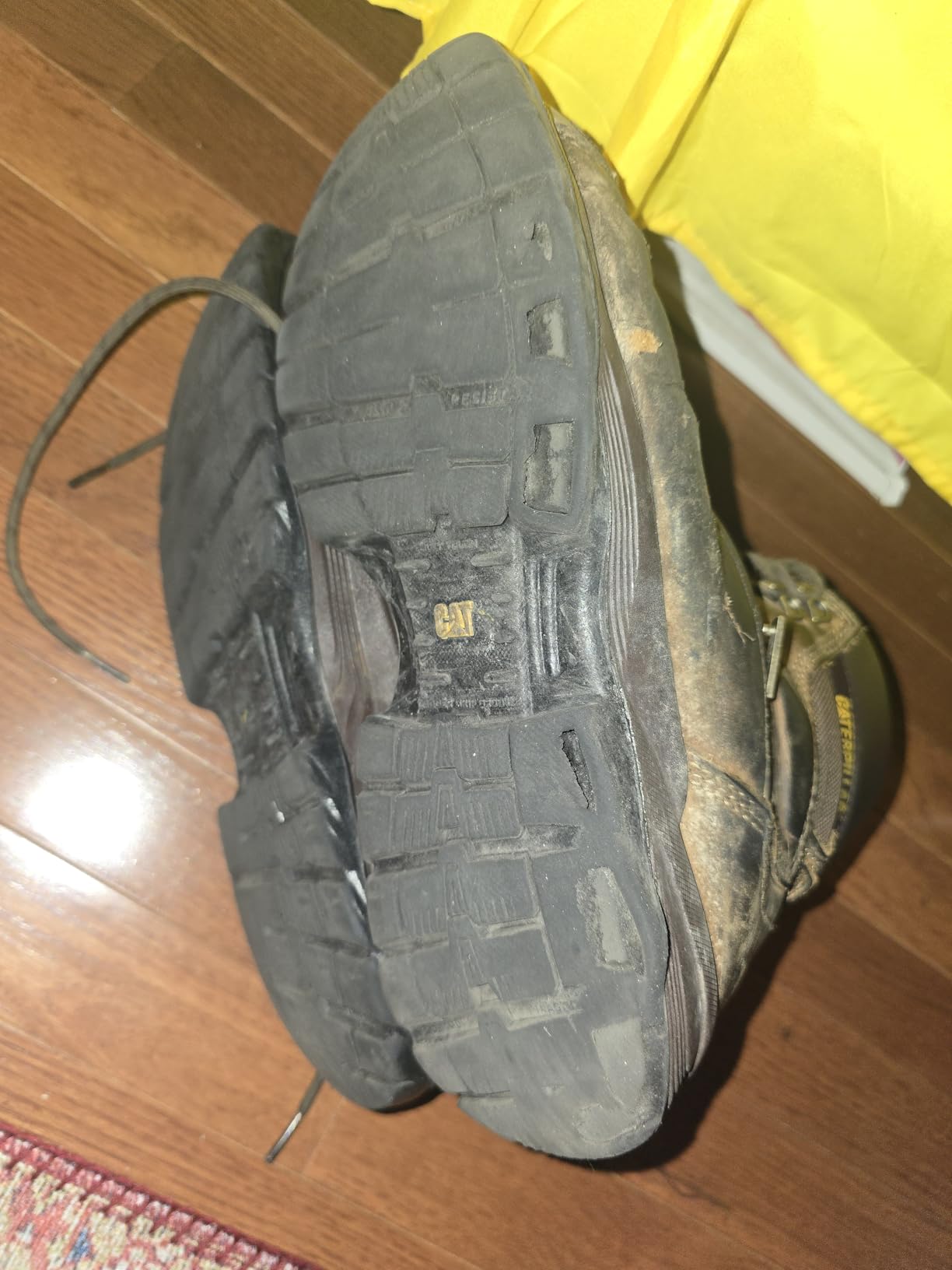 CAT Men's Diagnostic Waterproof Steel-Toe Work Boot customer photo 1
