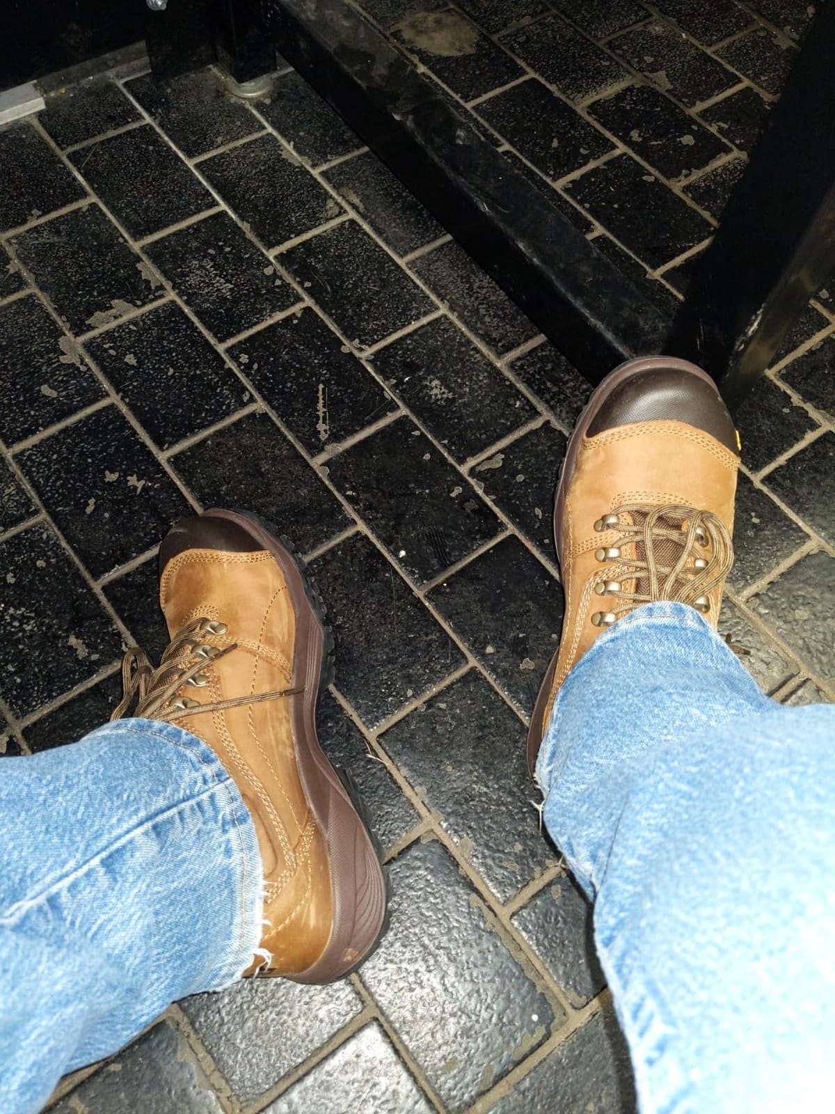 CAT Men's Diagnostic Waterproof Steel-Toe Work Boot customer photo 2