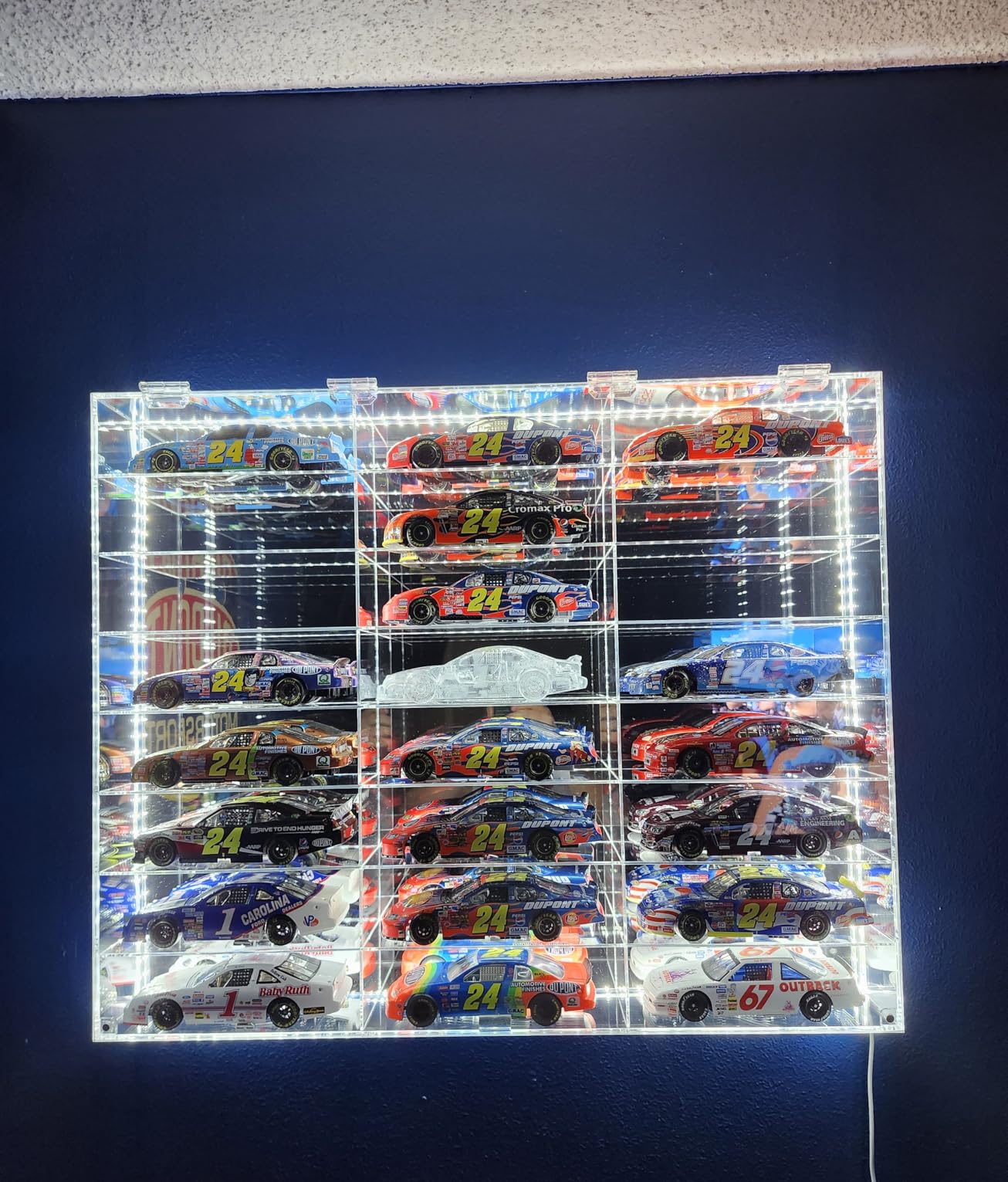 Clear Acrylic Display Case for 1:24 Scale Diecast Toy Model Cars Hot Small Toy Wheels Storage Showcase, 98% UV Protection, 4mm Thick Acrylic 24 Compartments customer photo 1