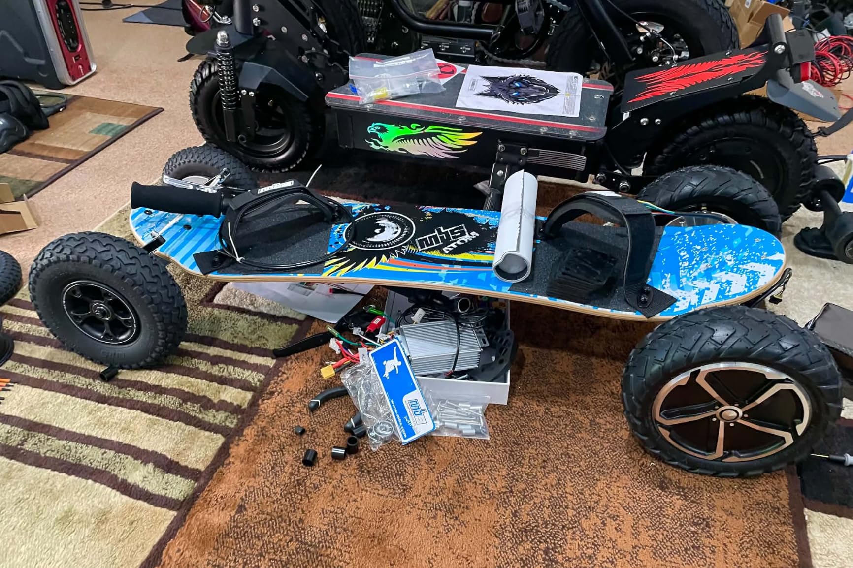 Atom 95X Mountainboard with Brake, Summer Snowboard Alternative customer photo 1