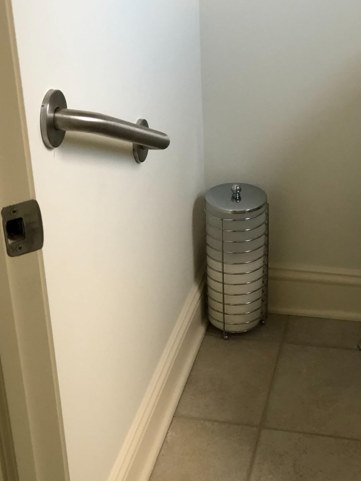Moen Home Care Bathroom Safety 32 Inch Stainless Steel Handicap Grab Bar for Bathtub and Shower, Elderly Assistance Product with Concealed Screws, 8732 customer photo 2