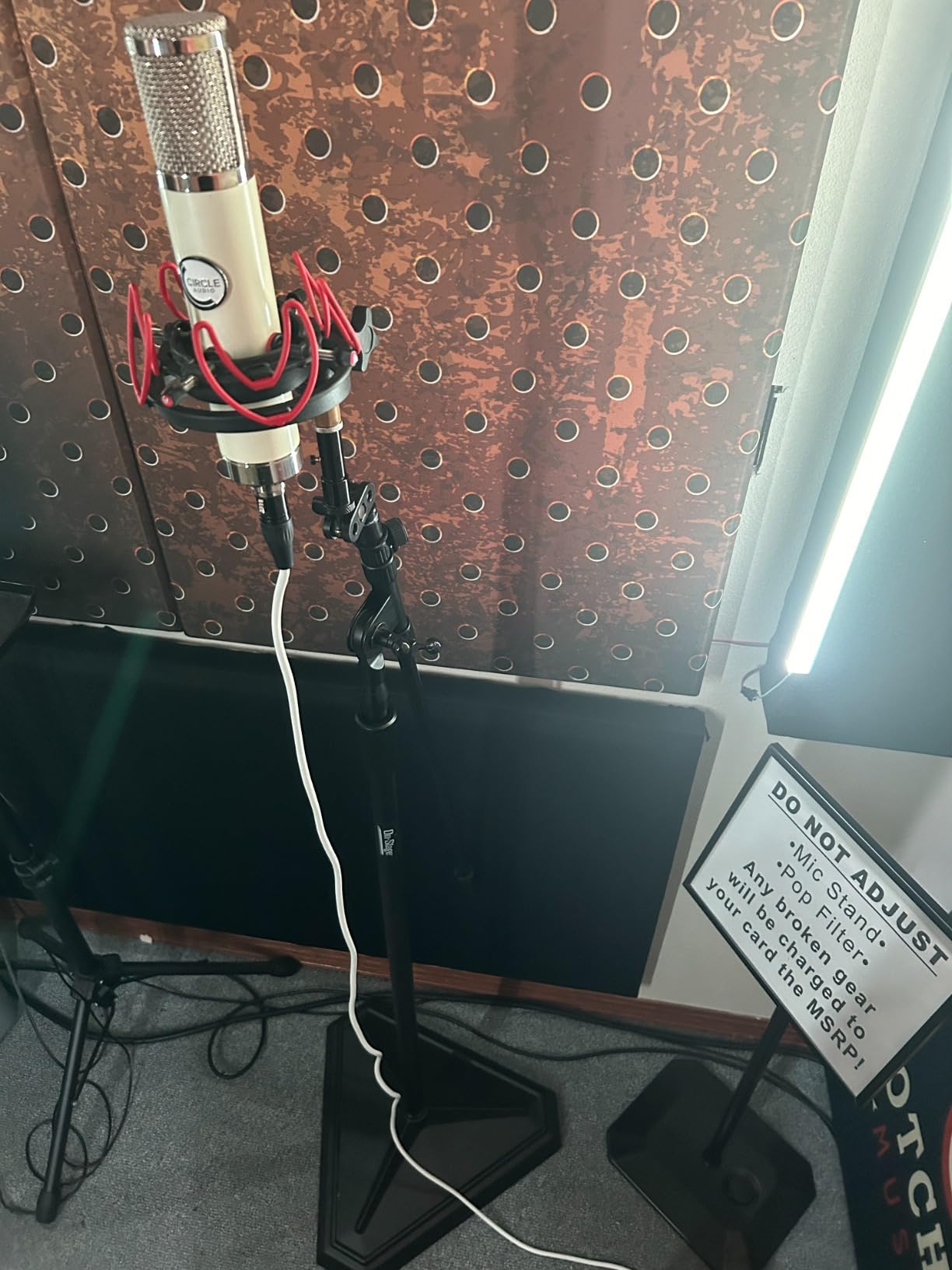 On-Stage SMS7630B Hex Base Studio Stand W/Tele Boom customer photo 2