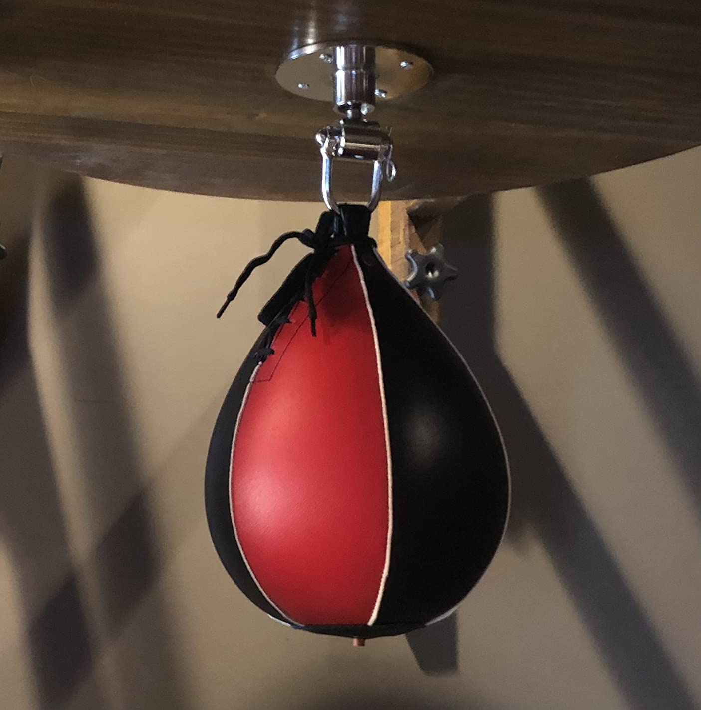 Leather Speed Bag - Rapid Rebound Pear-Shaped Punching Ball with Durable Latex Bladder for Boxing, MMA & Home Gym customer photo 1