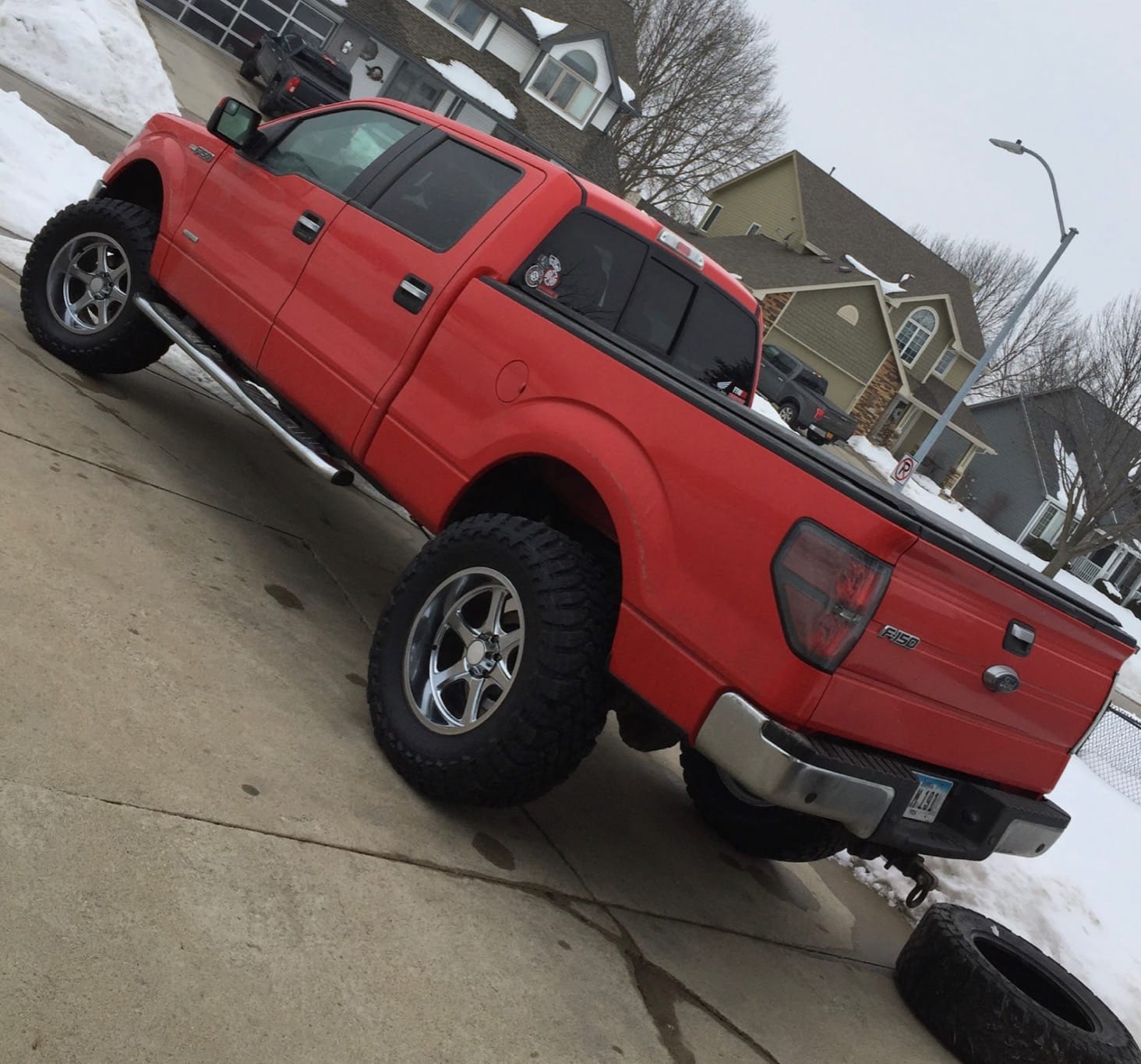 Toyo Tire Open Country M/T Mud-Terrain Tire - 37 x 1350R20 127Q customer photo 1