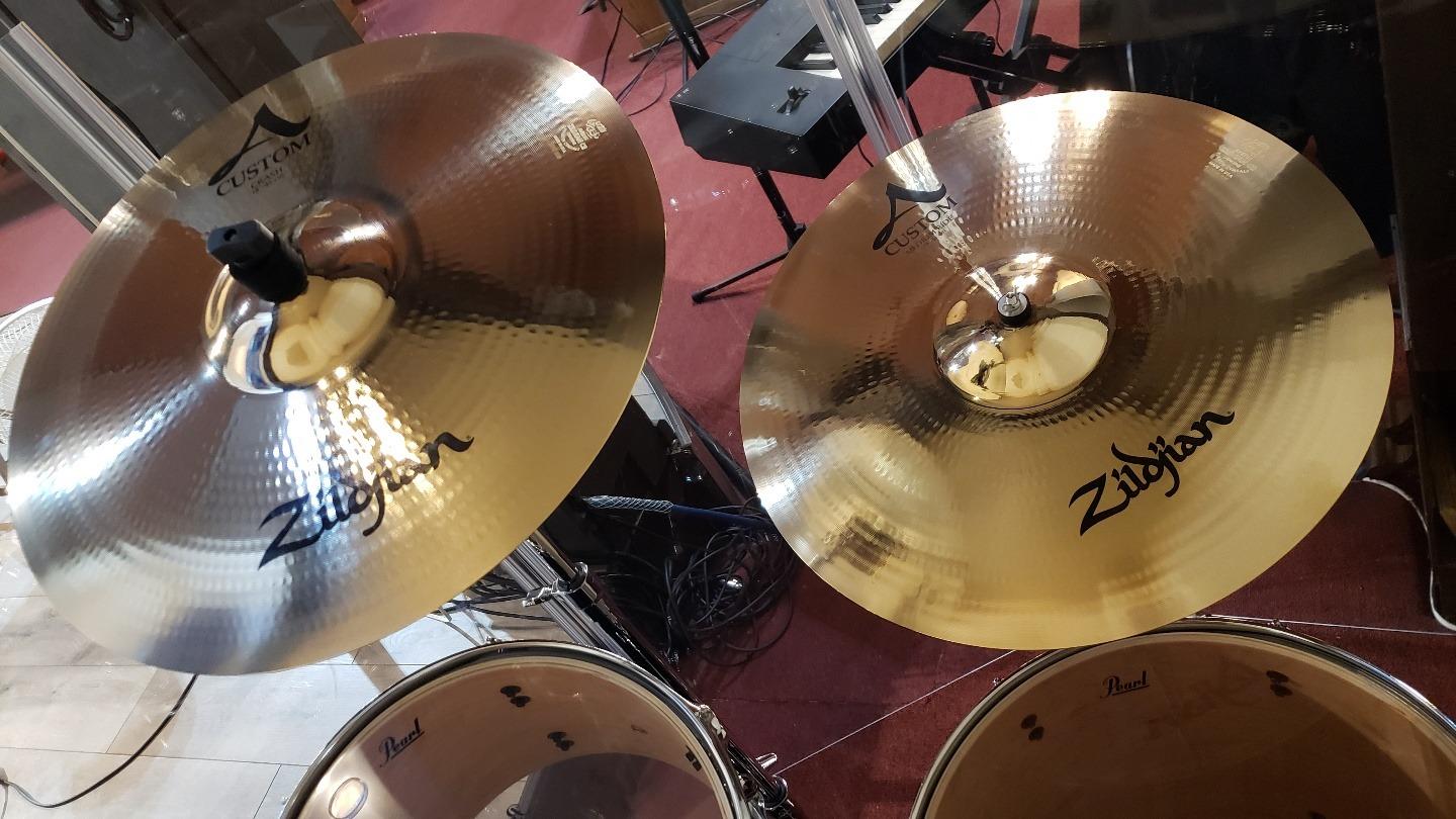 Zildjian A20579-11 A Custom Cymbal Pack | Complete Matched Set, Everything a Working Drum Kit Needs, Consistent Voicing Across the Kit, Stage and Studio Ready customer photo 2