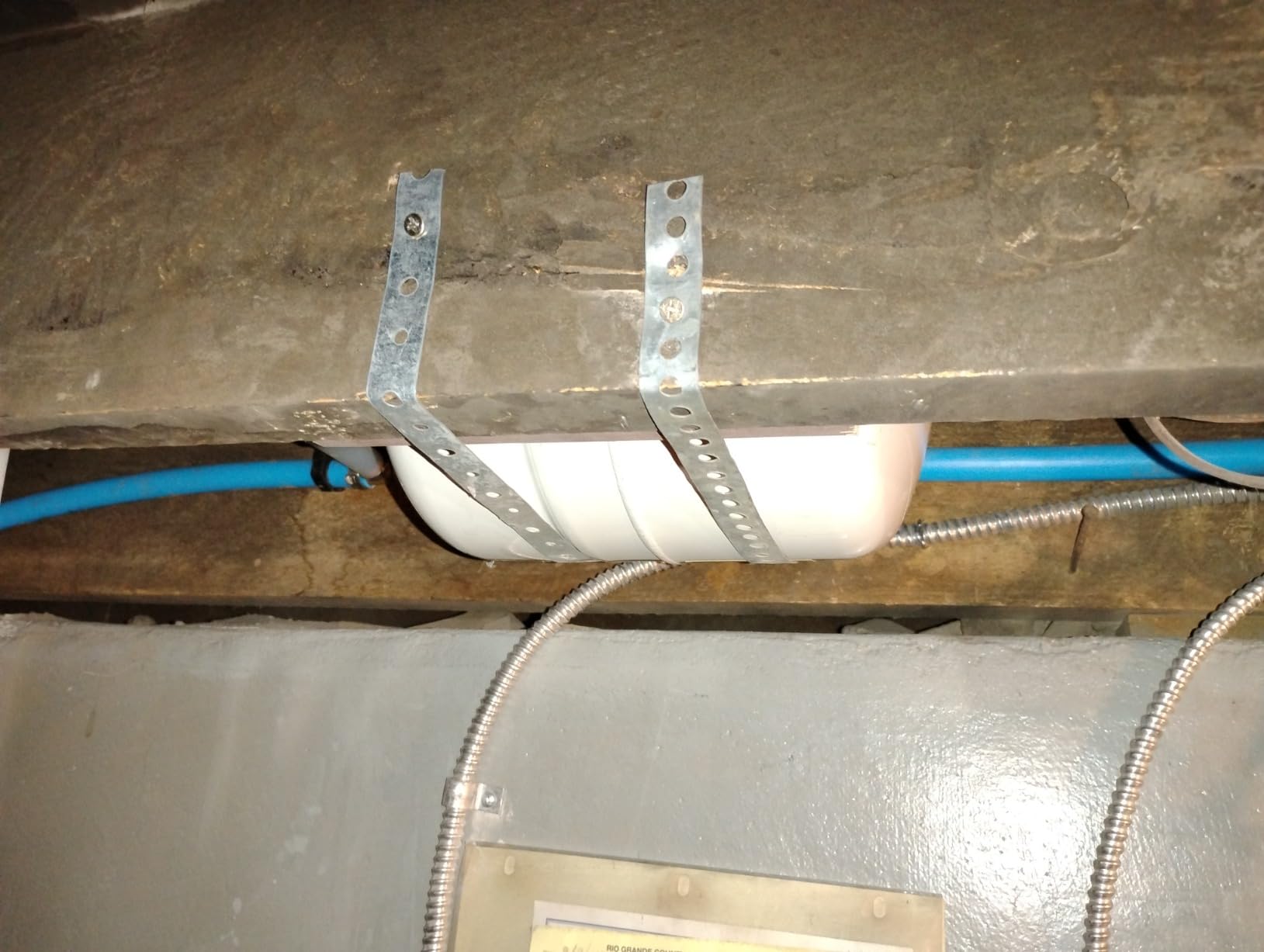 Eastman Thermal Expansion Tank, 2 gal, 3/4 in MIP Connection, 60022 customer photo 1