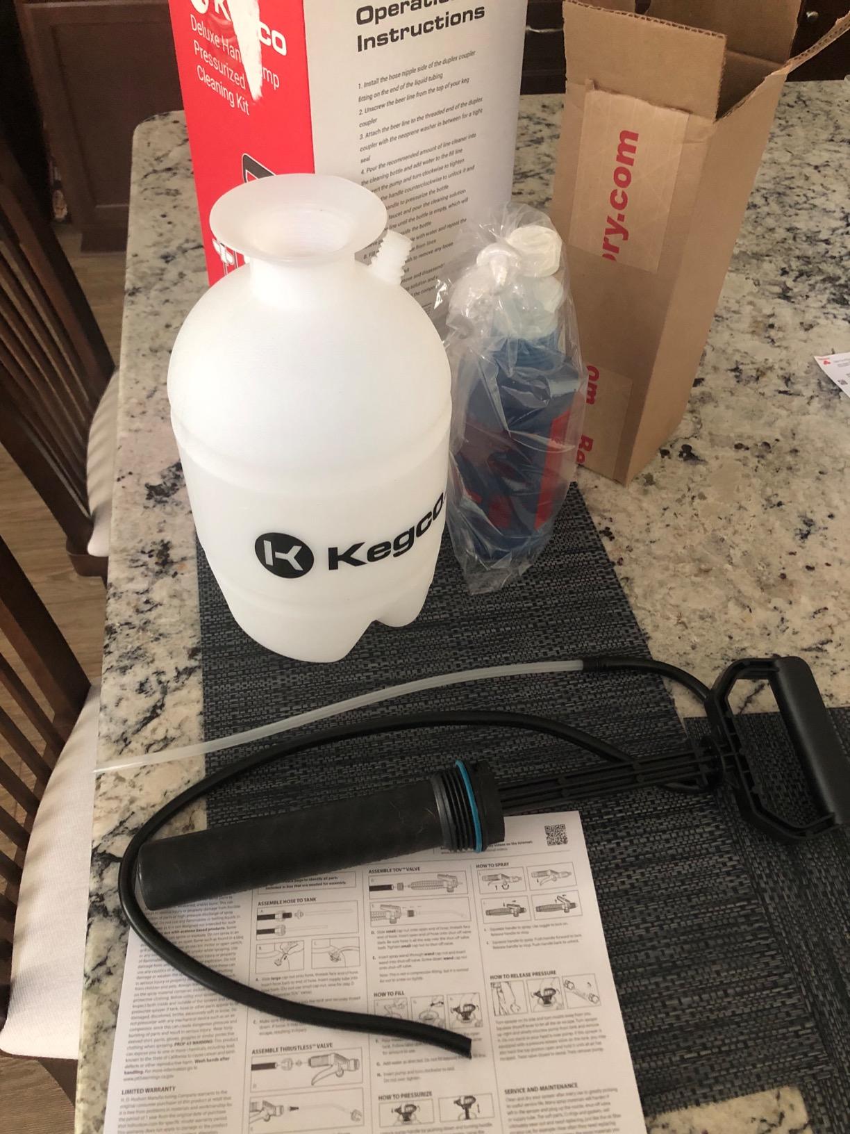 DTPCK Deluxe Beer Line Cleaning Kit Hand Pump Pressurized Keg with 32 oz. Cleaner, White customer photo 1