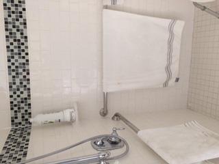 Moen Brushed Nickel Bathroom Safety 12-Inch Designer Bathroom Grab Bar with Curled Grip, Shower Handles for Elderly, R8712D3GBN customer photo 2