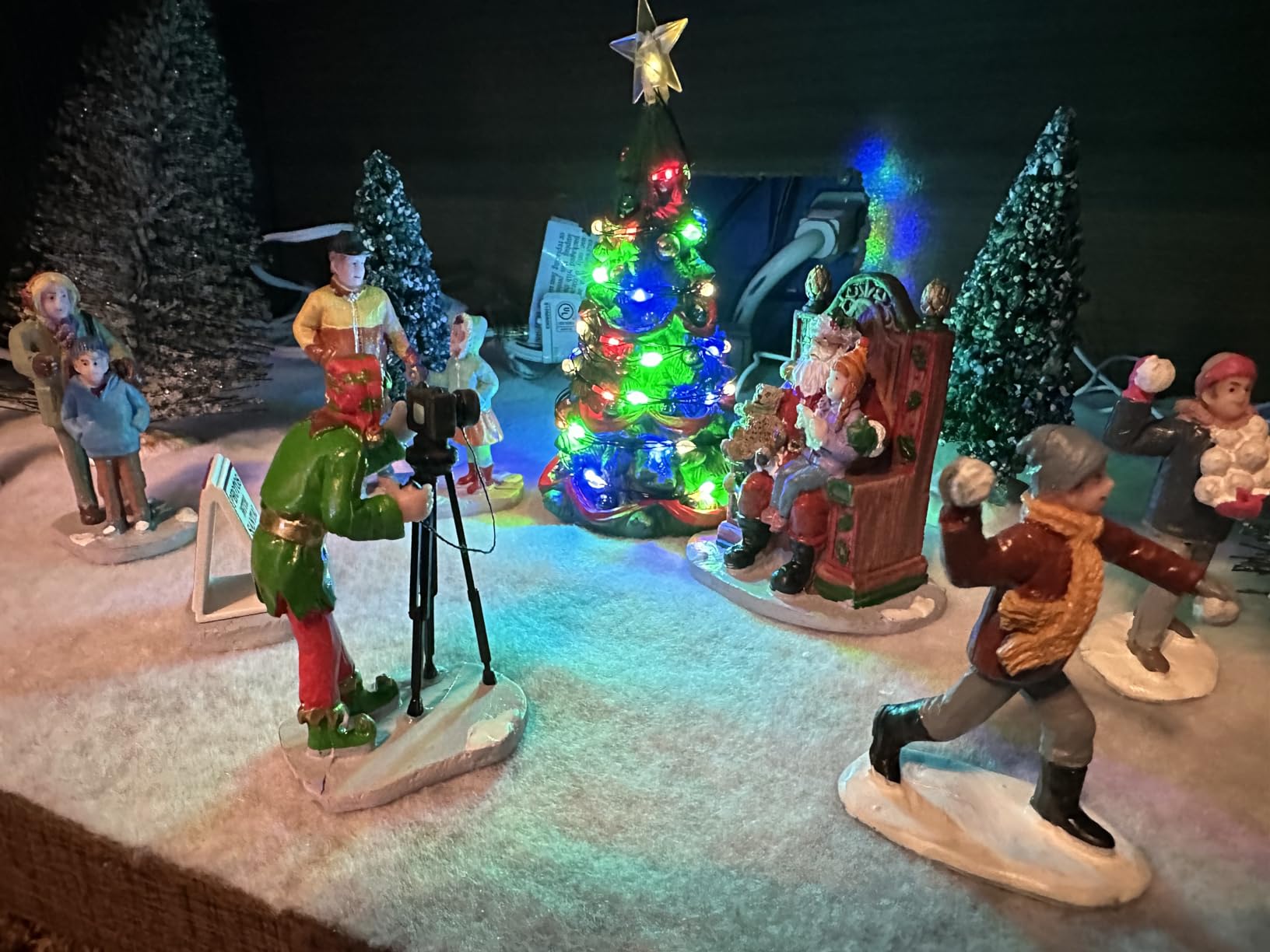 Lemax Christmas Village Photos with Santa Set of 5-22032 customer photo 2