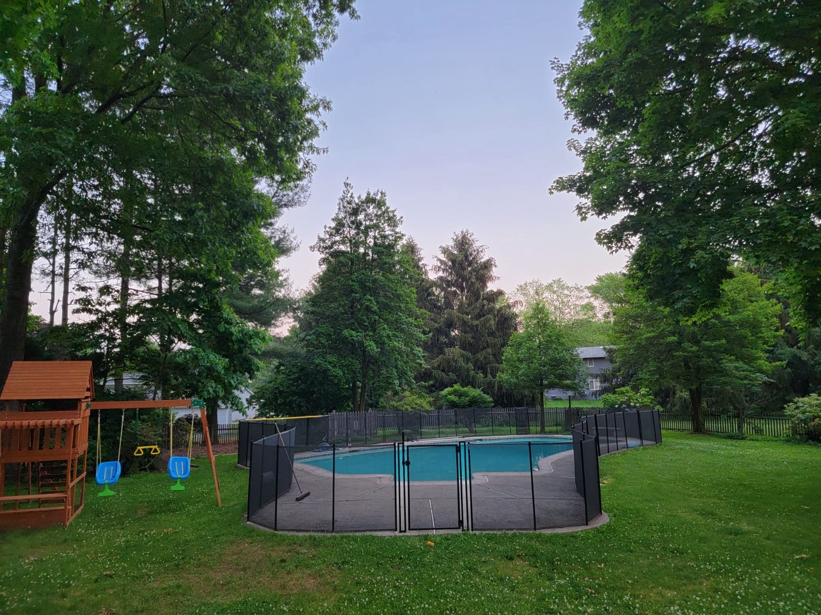 Pool Fence DIY by Life Saver Fencing Section Kit, 4 x 12-Feet, Black customer photo 2