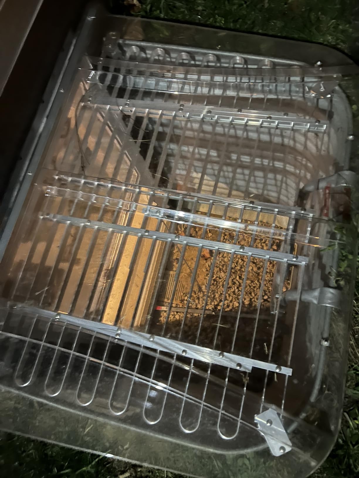 Window Well Grate - Model L6 - Fits Metal Window Wells with Large Radius Front Corners (22