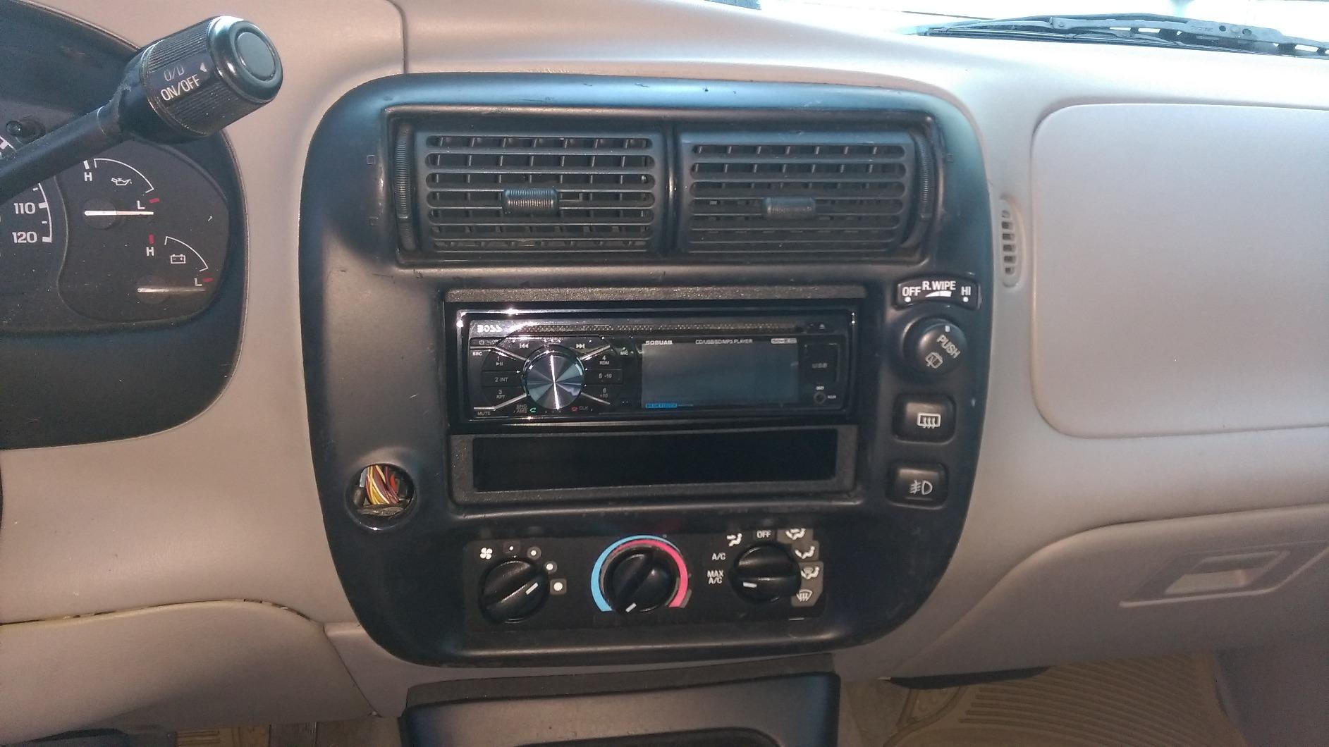 BOSS Audio Systems 508UAB Single DIN Bluetooth Car Stereo, CD Player, USB customer photo 1