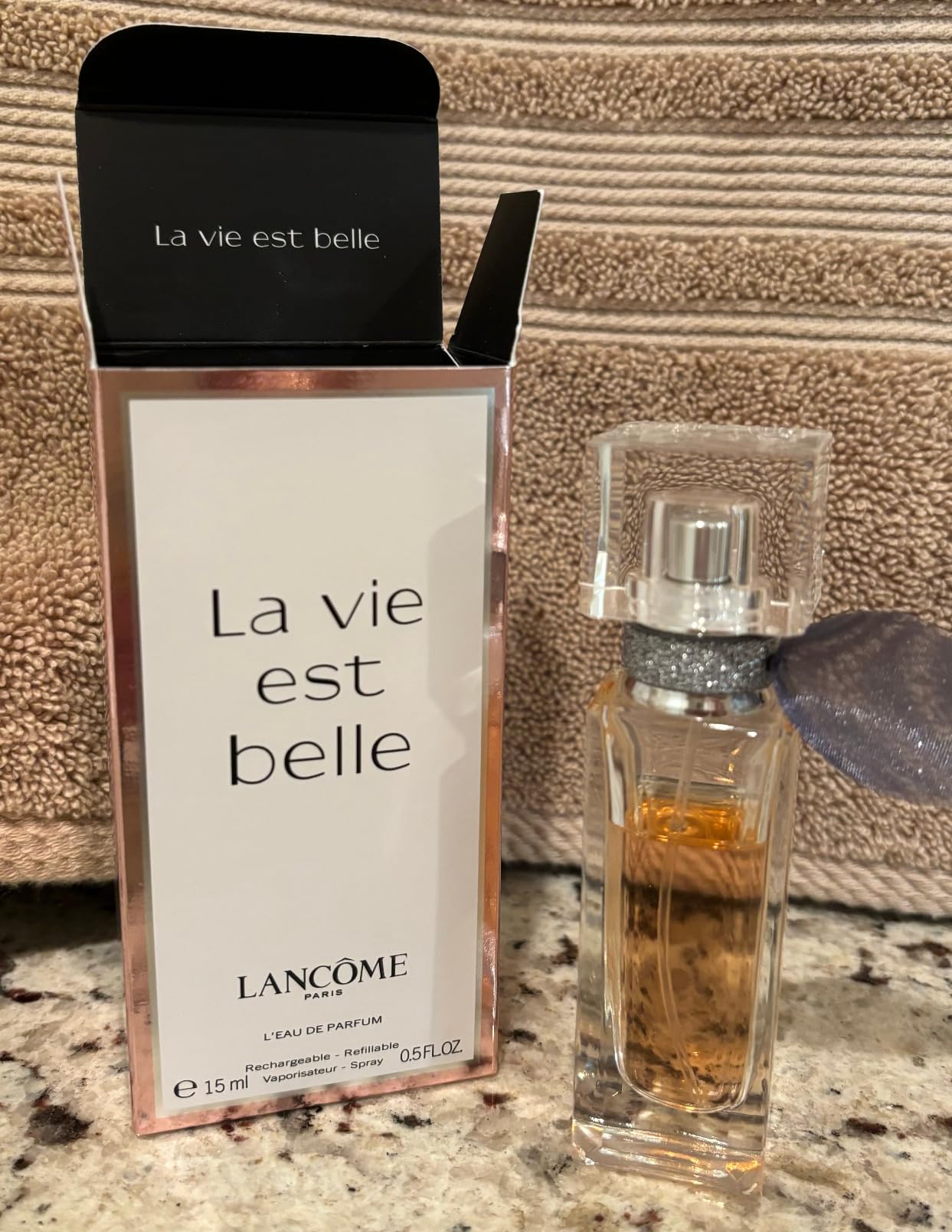Lancôme La Vie Est Belle Eau de Parfum - Floral & Sweet Women's Perfume | Long Lasting Fragrance with Notes of Iris, Earthy Patchouli, Warm Vanilla & Spun Sugar customer photo 2