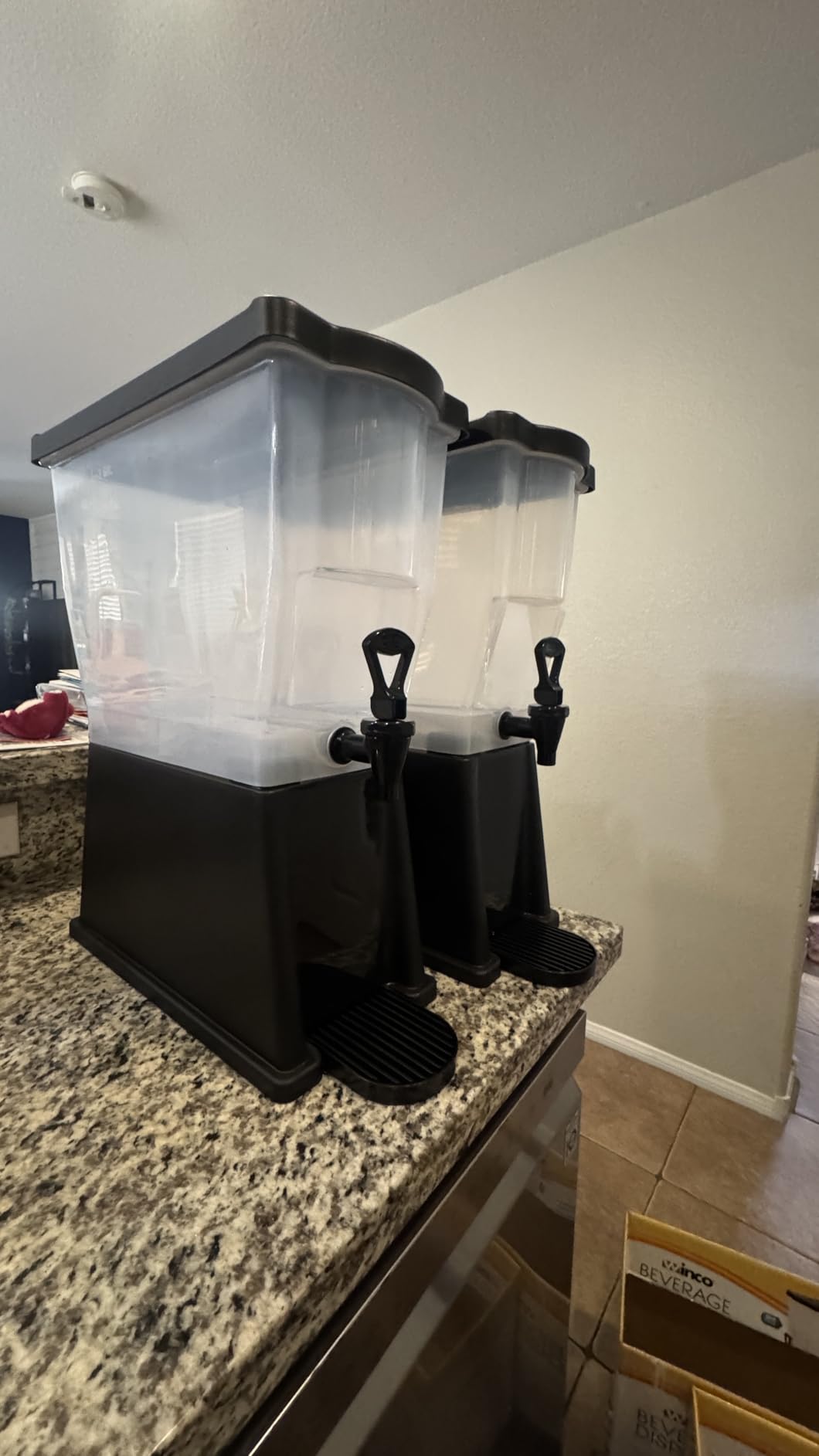 Winco 3 Gallon Slim Plastic Beverage Dispenser with Base | BPA-free, Space-saving design, Drip-free faucet, Great for Water, Tea, Lemonade, Cocktails, Catering and Hotels customer photo 1